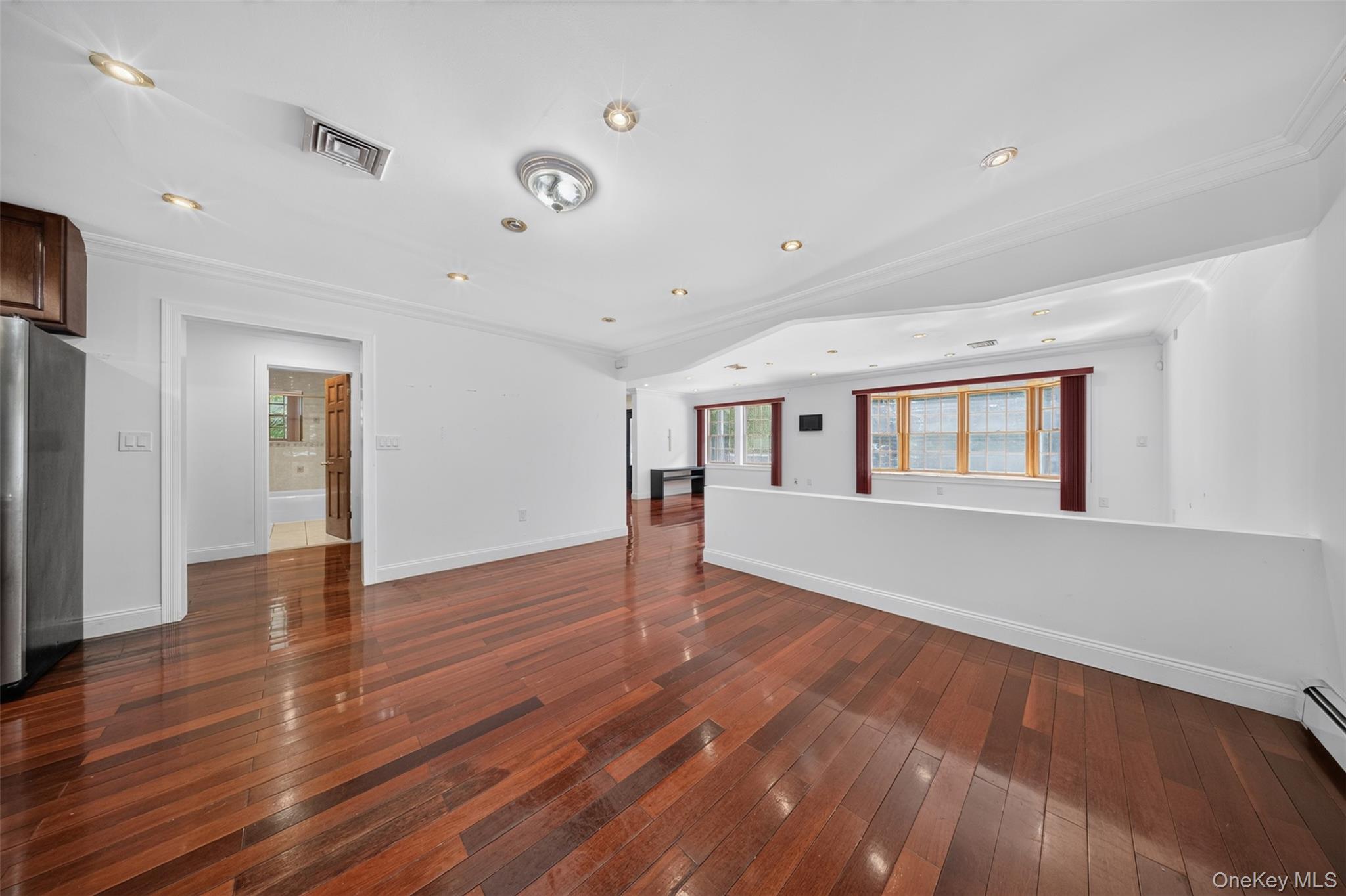 45 Yennicock Avenue – For Sale photo 11