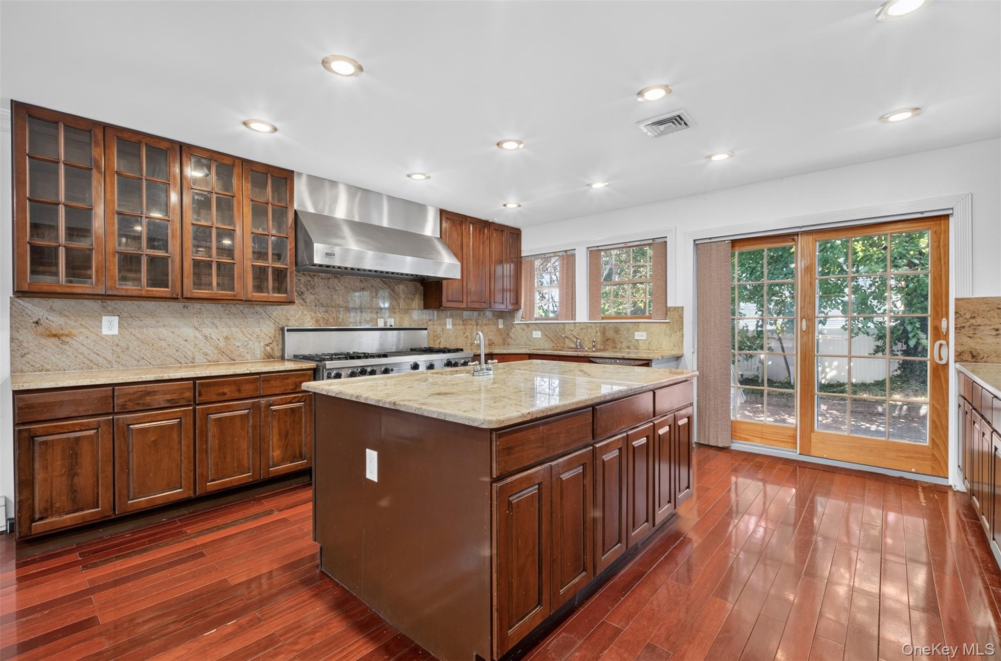 45 Yennicock Avenue – For Sale photo 13