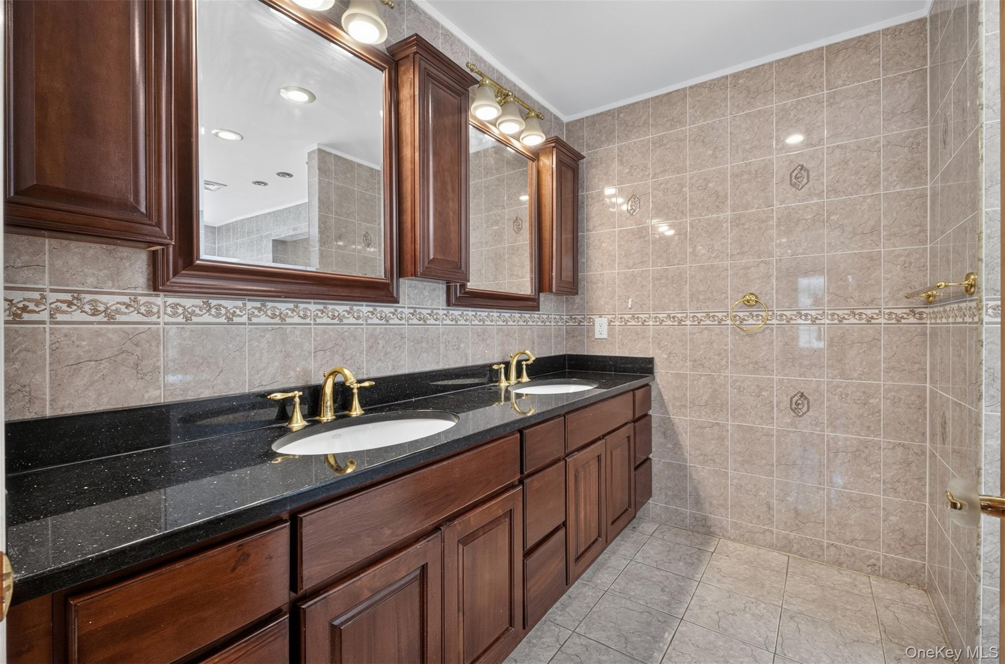 45 Yennicock Avenue – For Sale photo 26