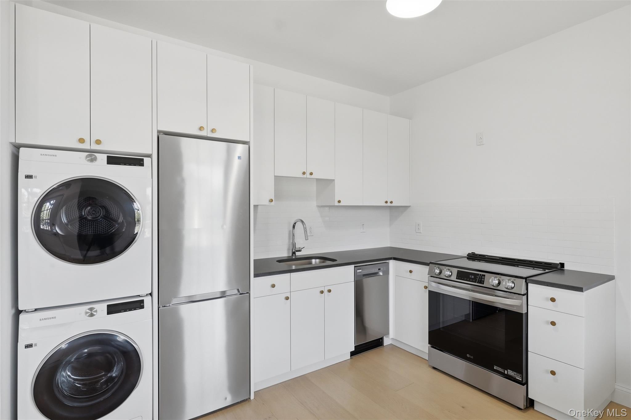 201 Main Street, Unit 2 photo 16