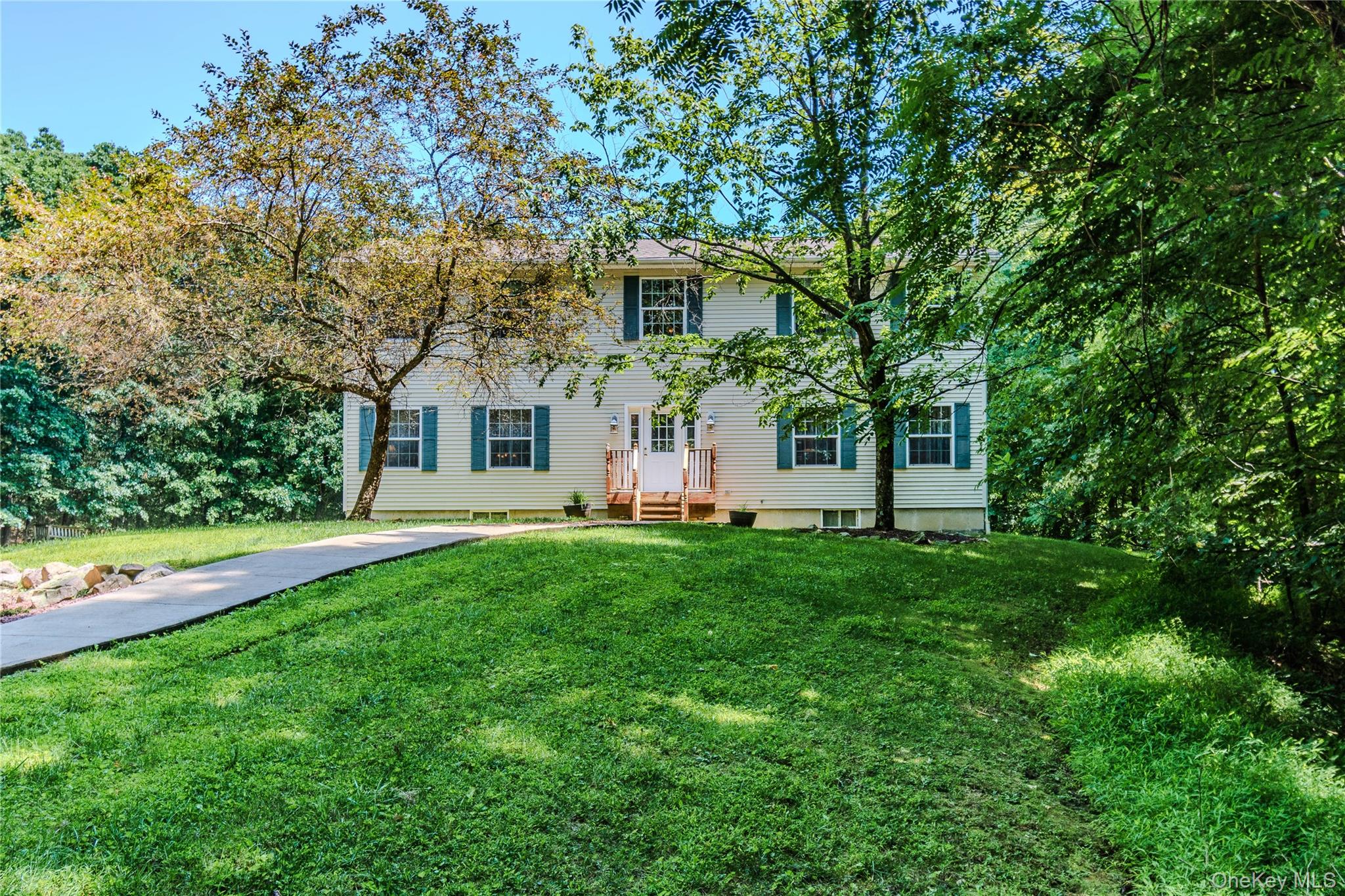276 Spruce Road – For Sale photo 2