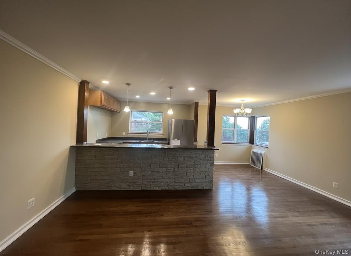 196-23 Dunton Avenue, Unit 2B photo 4