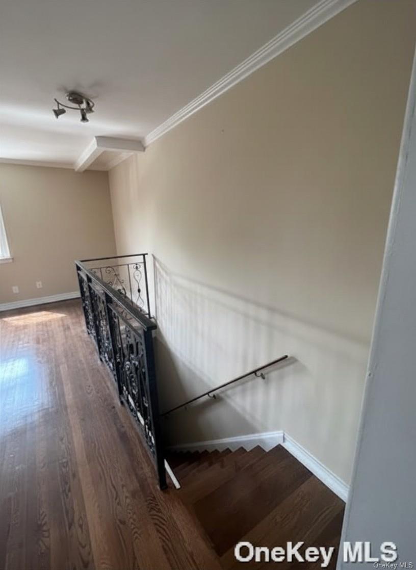 196-23 Dunton Avenue, Unit 2B photo 3