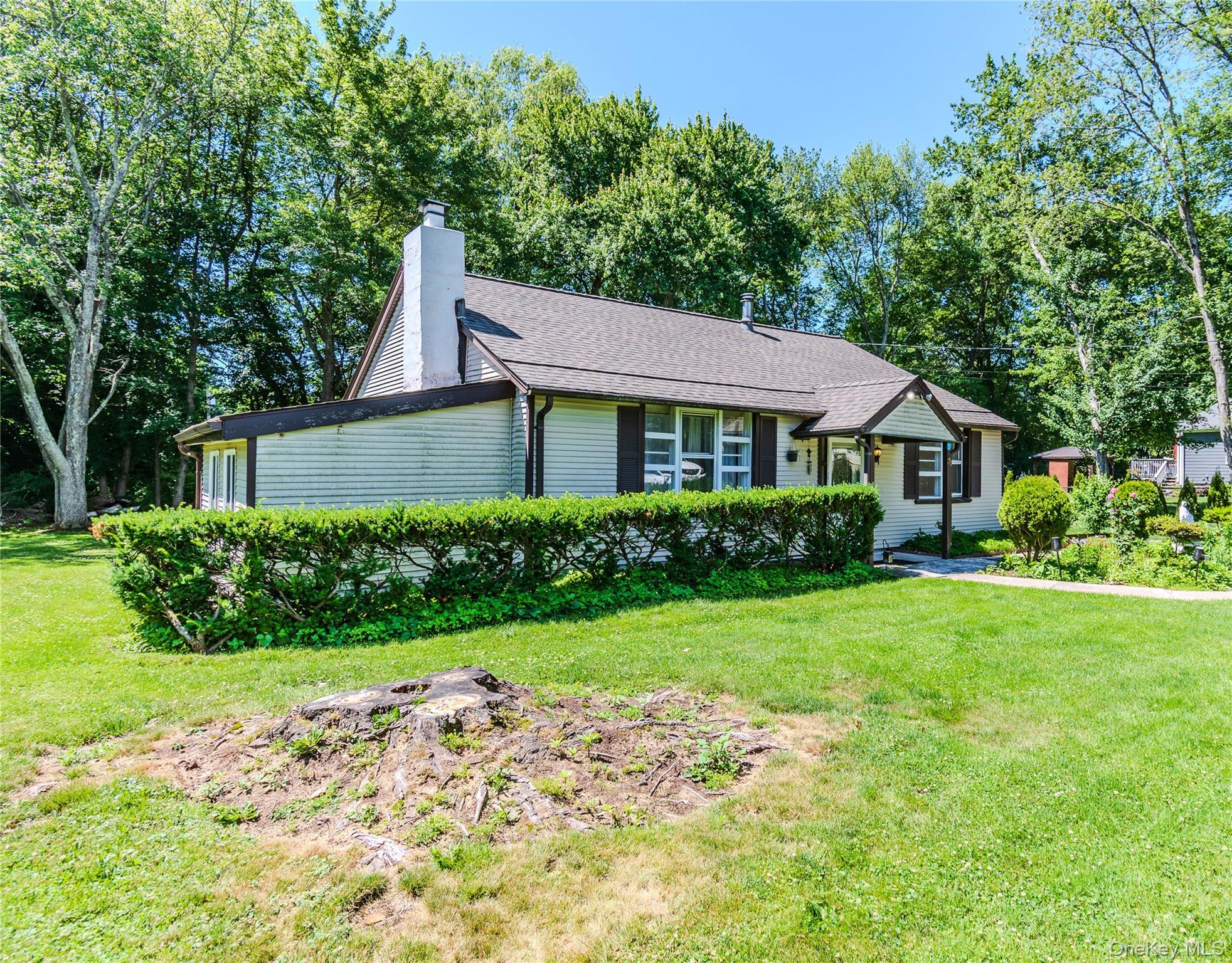 15 Maple Drive – For Sale photo 4