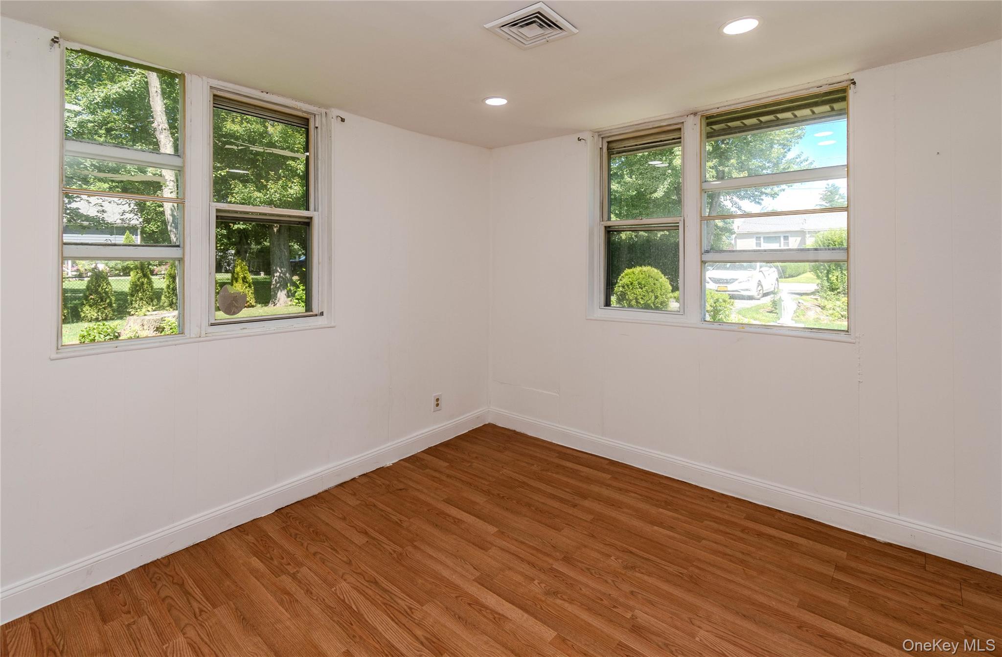 15 Maple Drive – For Sale photo 11