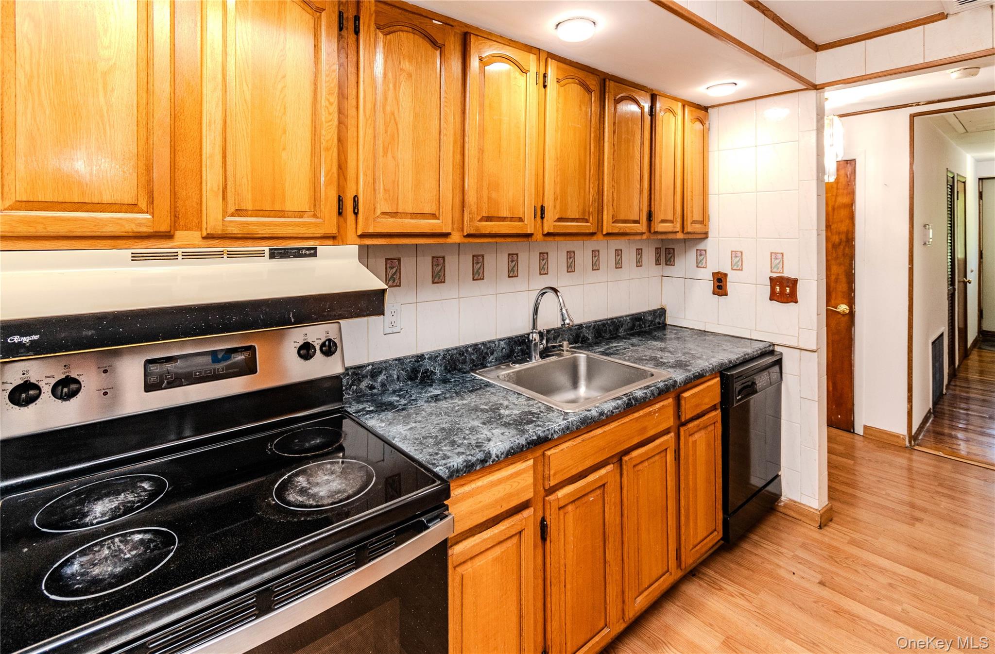 15 Maple Drive – For Sale photo 19