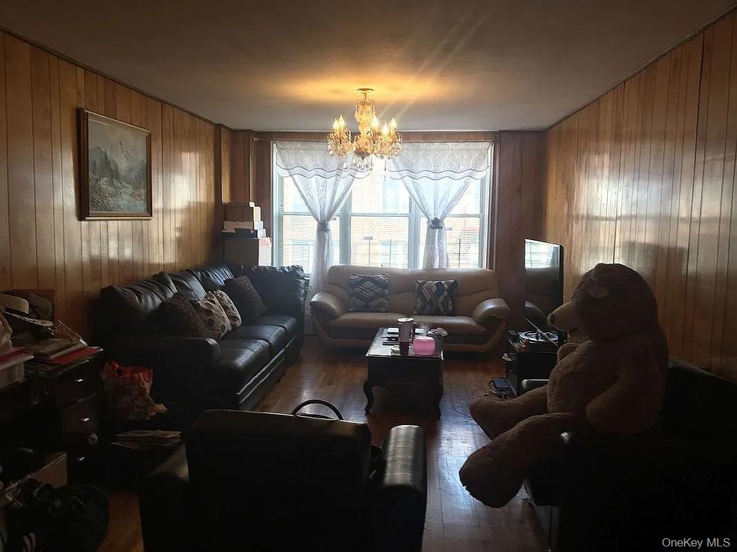 86-05 60th Road, Unit 3B photo 2