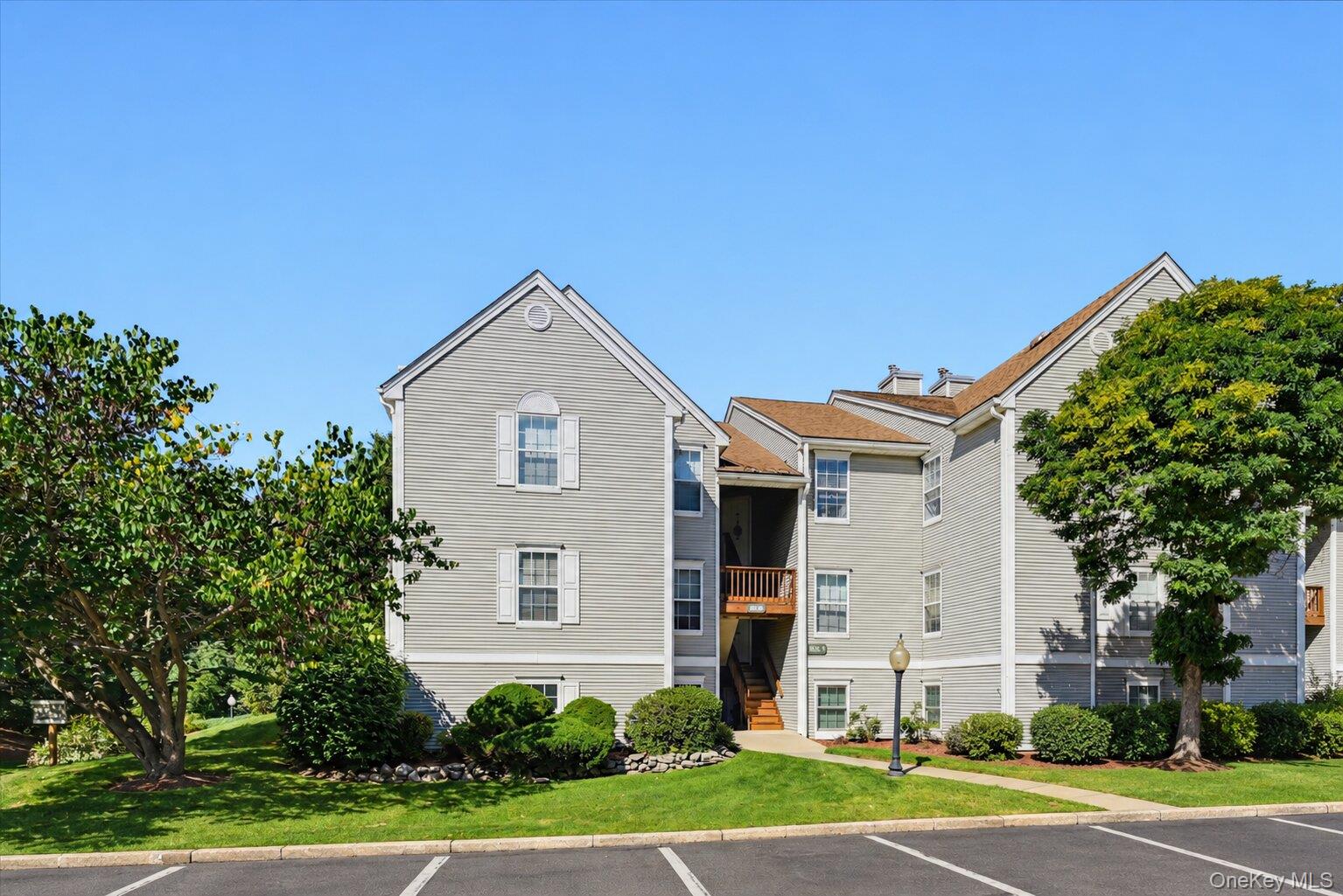 1175 Washington Green – For Sale photo 4