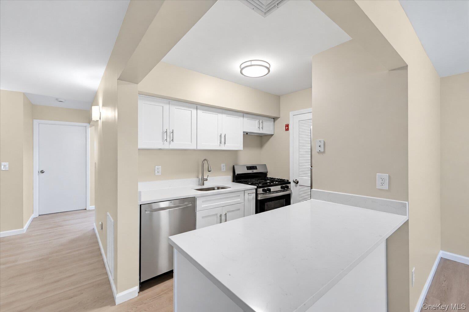 1175 Washington Green – For Sale photo 7
