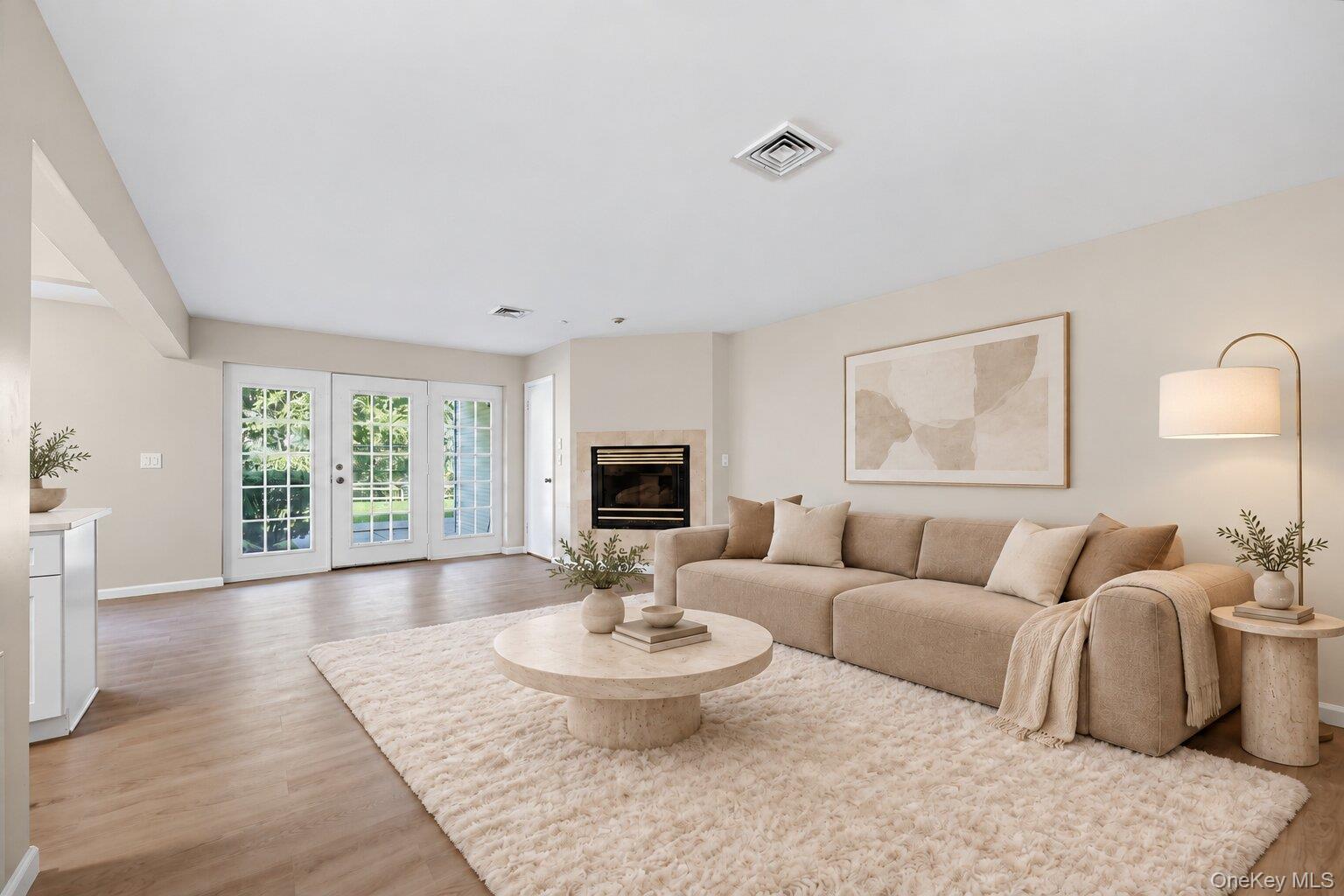 1175 Washington Green – For Sale photo 6