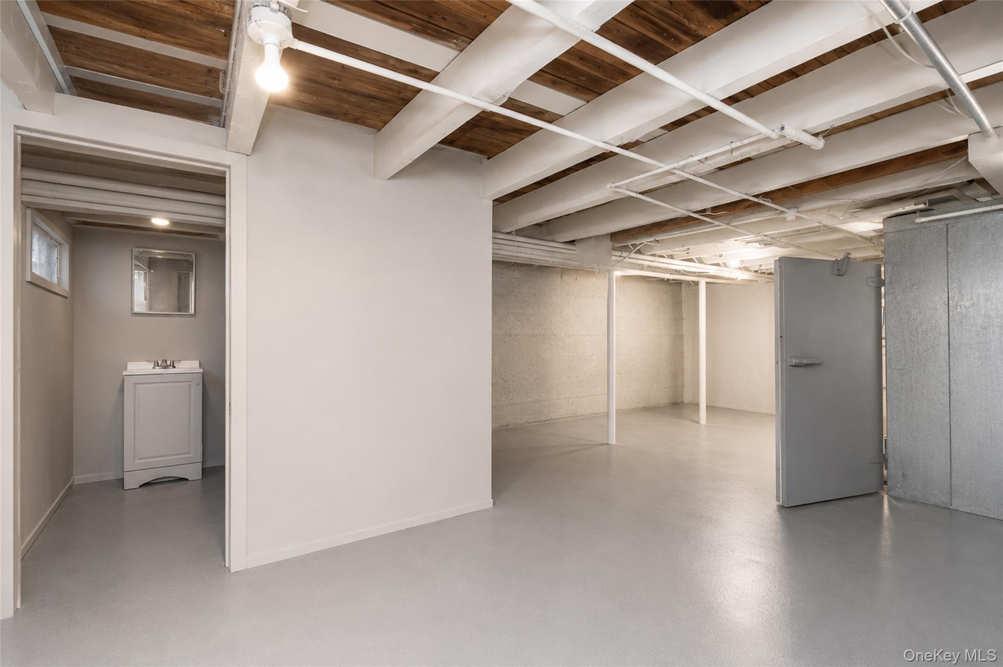 1077 Broadway, Unit Ground Flo photo 14