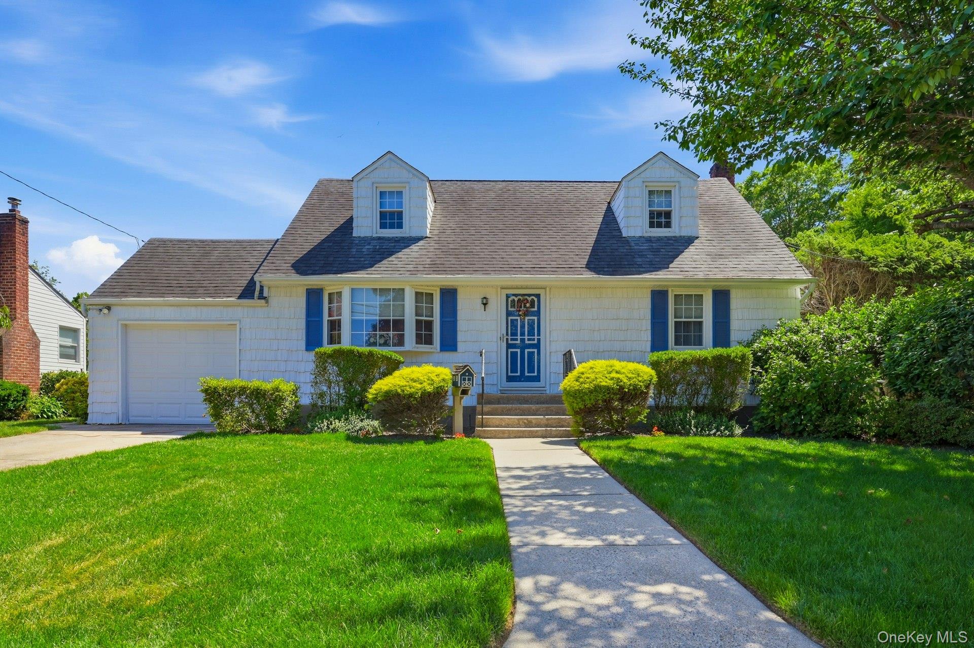 1 Dogwood Street – For Sale photo 2