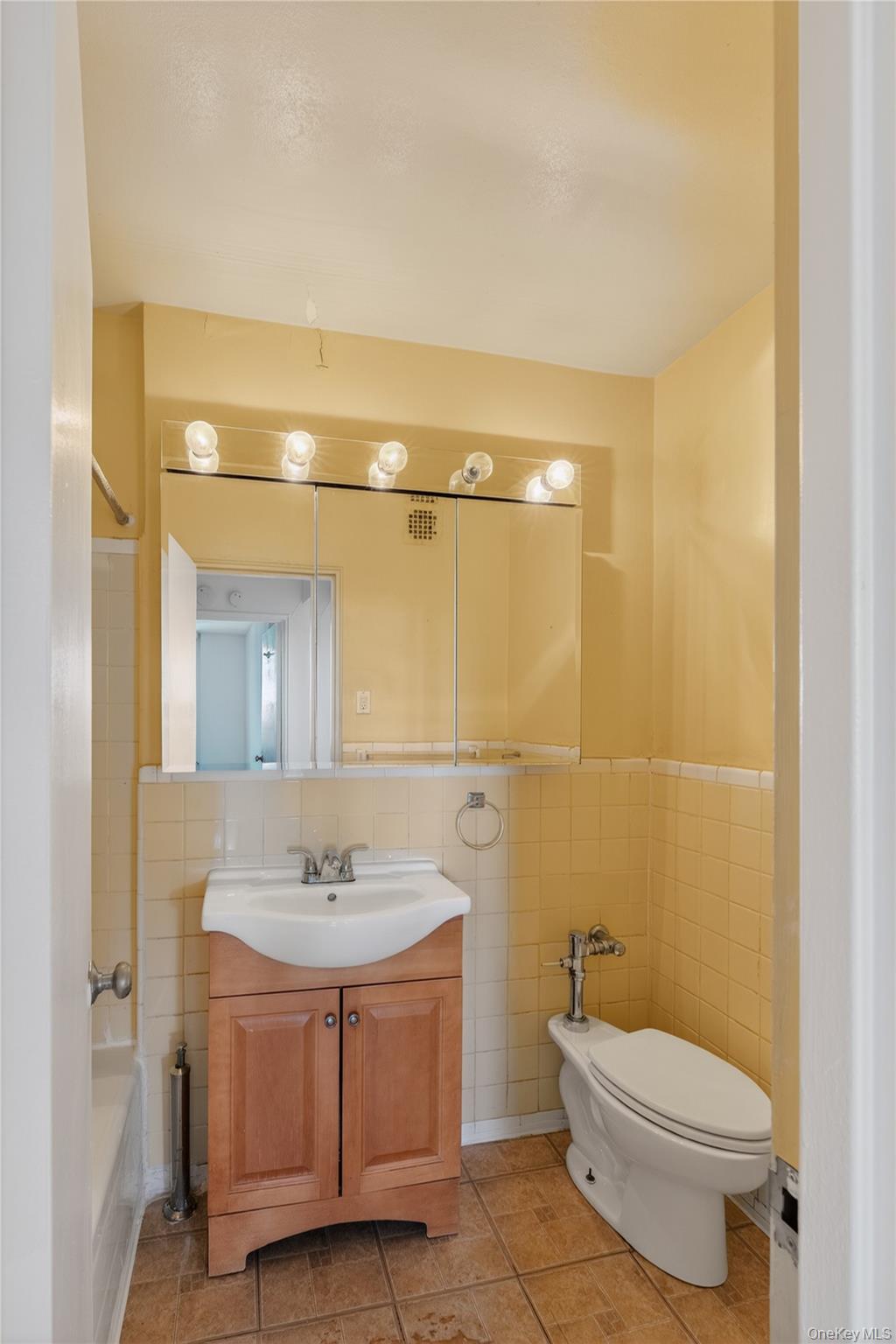 87-10 51st Avenue, Unit 7A photo 15