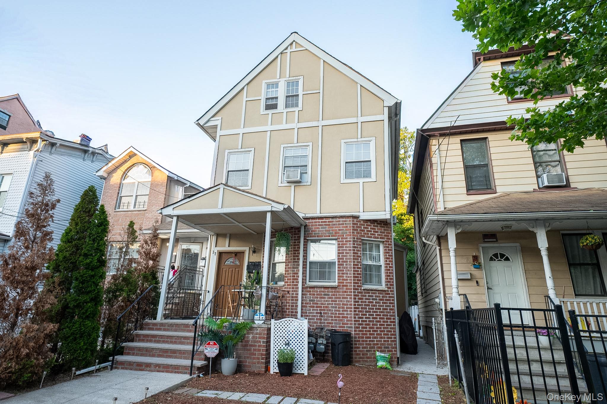 17 S 7th Avenue – For Sale photo 2