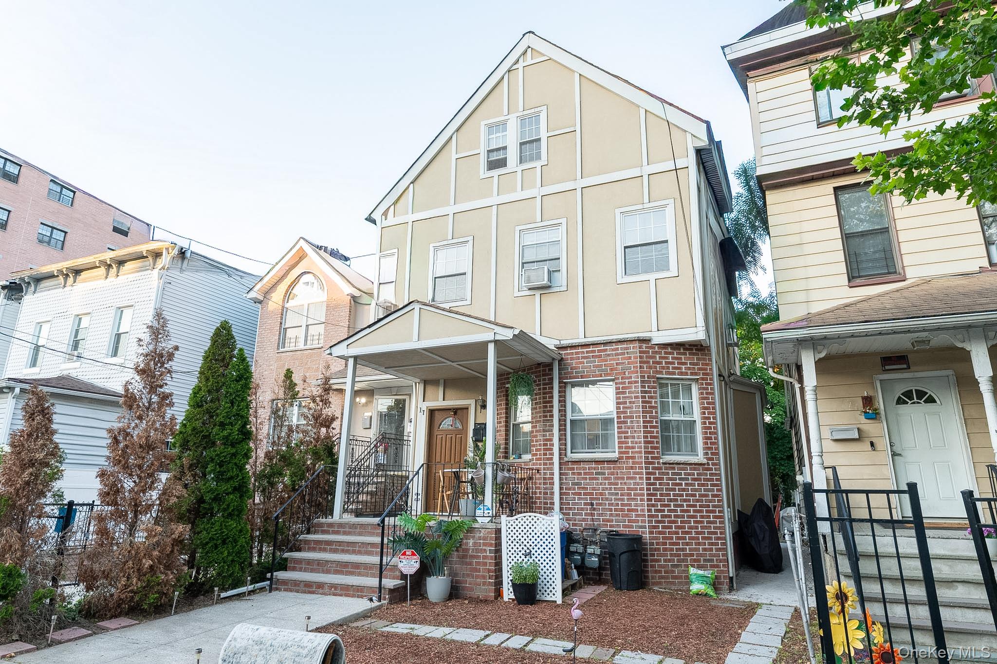 17 S 7th Avenue – For Sale photo 4