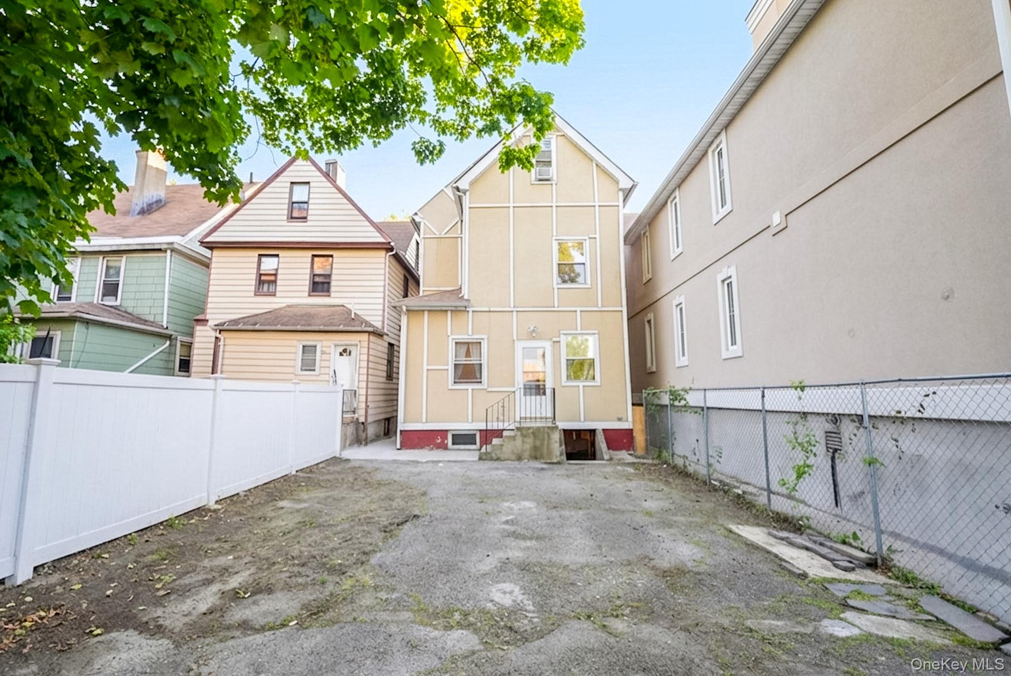 17 S 7th Avenue – For Sale photo 12