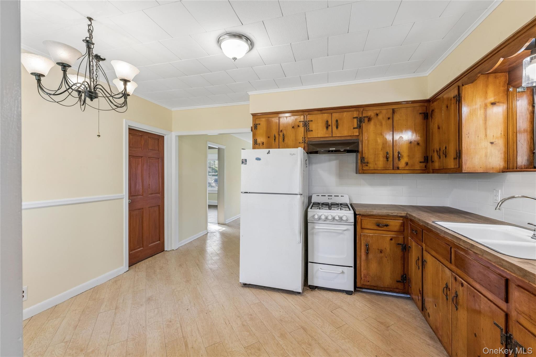 36 Lakeview Court – For Sale photo 10