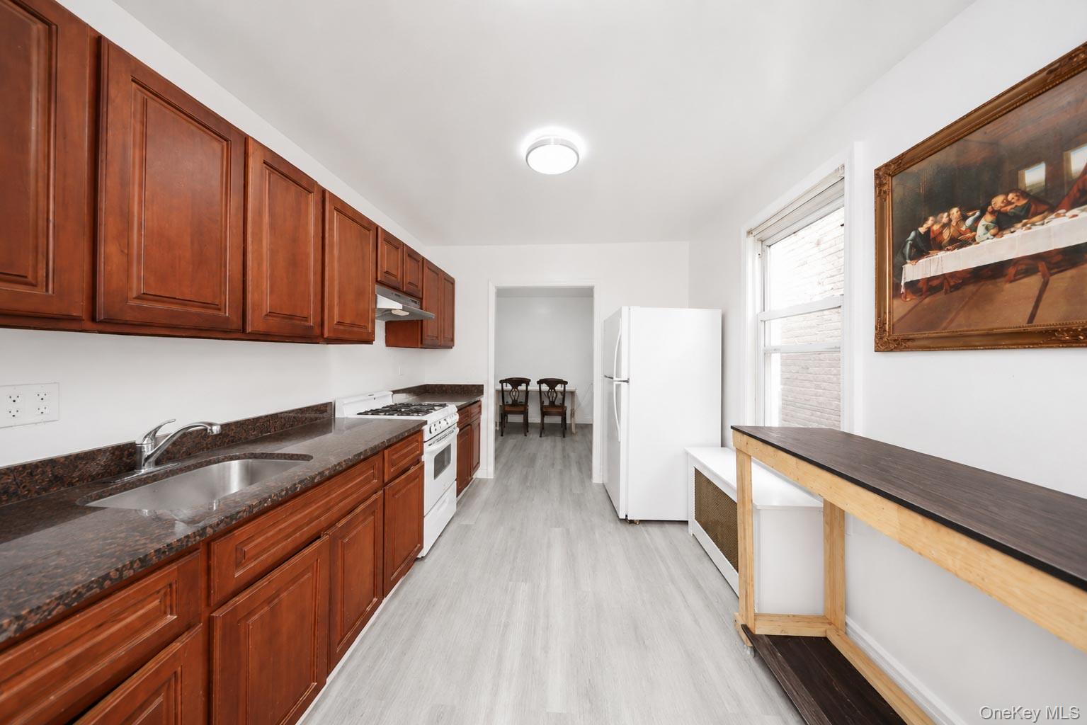 33 Avenue U – For Sale photo 10