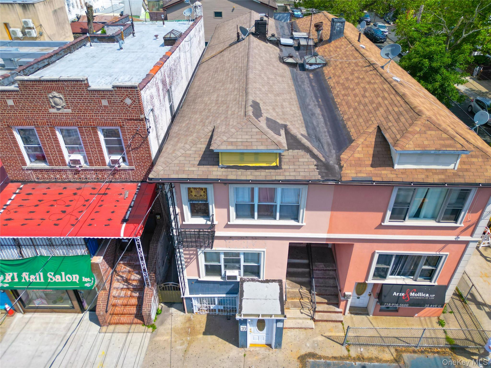 33 Avenue U – For Sale photo 3