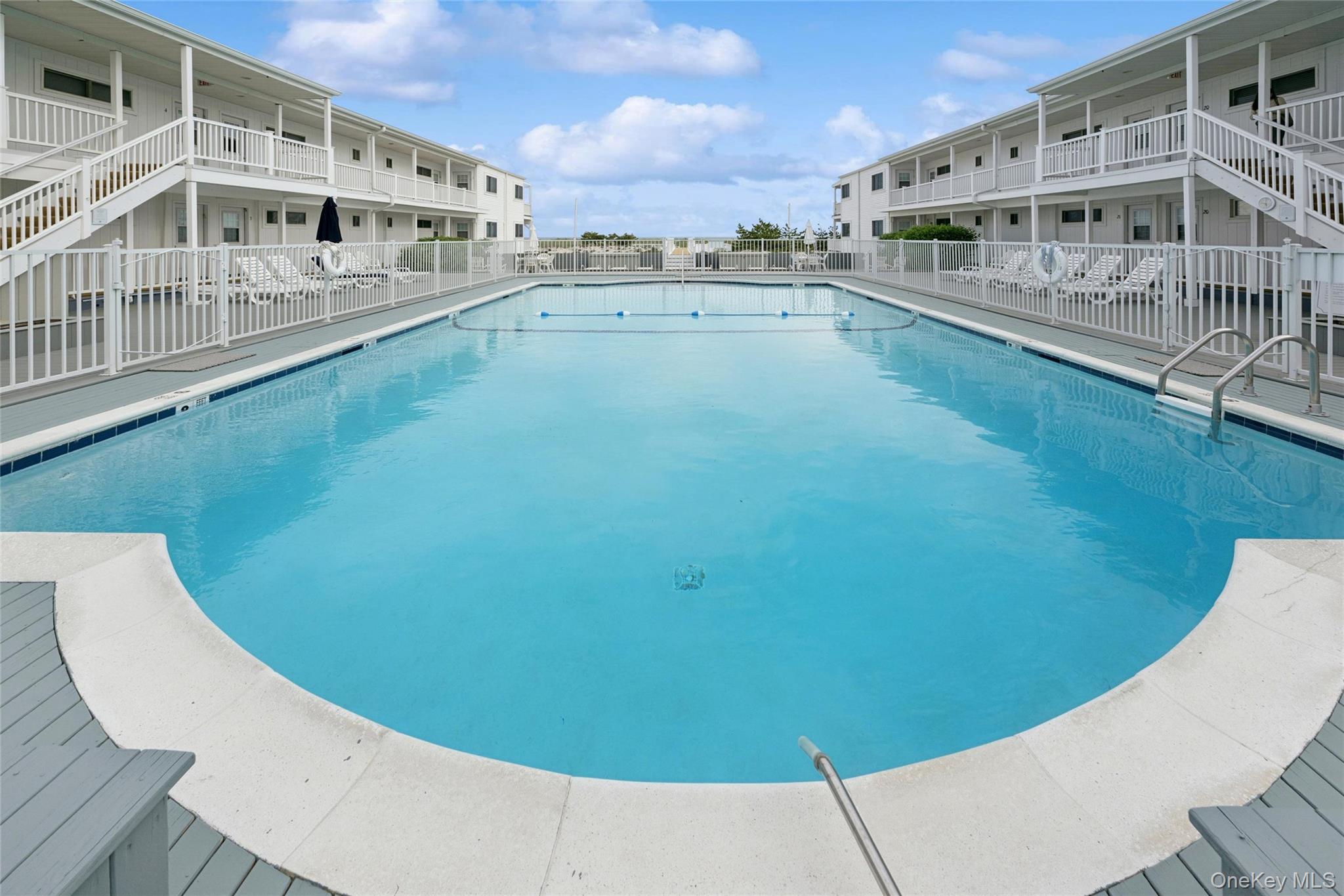 281 Dune Road, Unit 17B photo 8