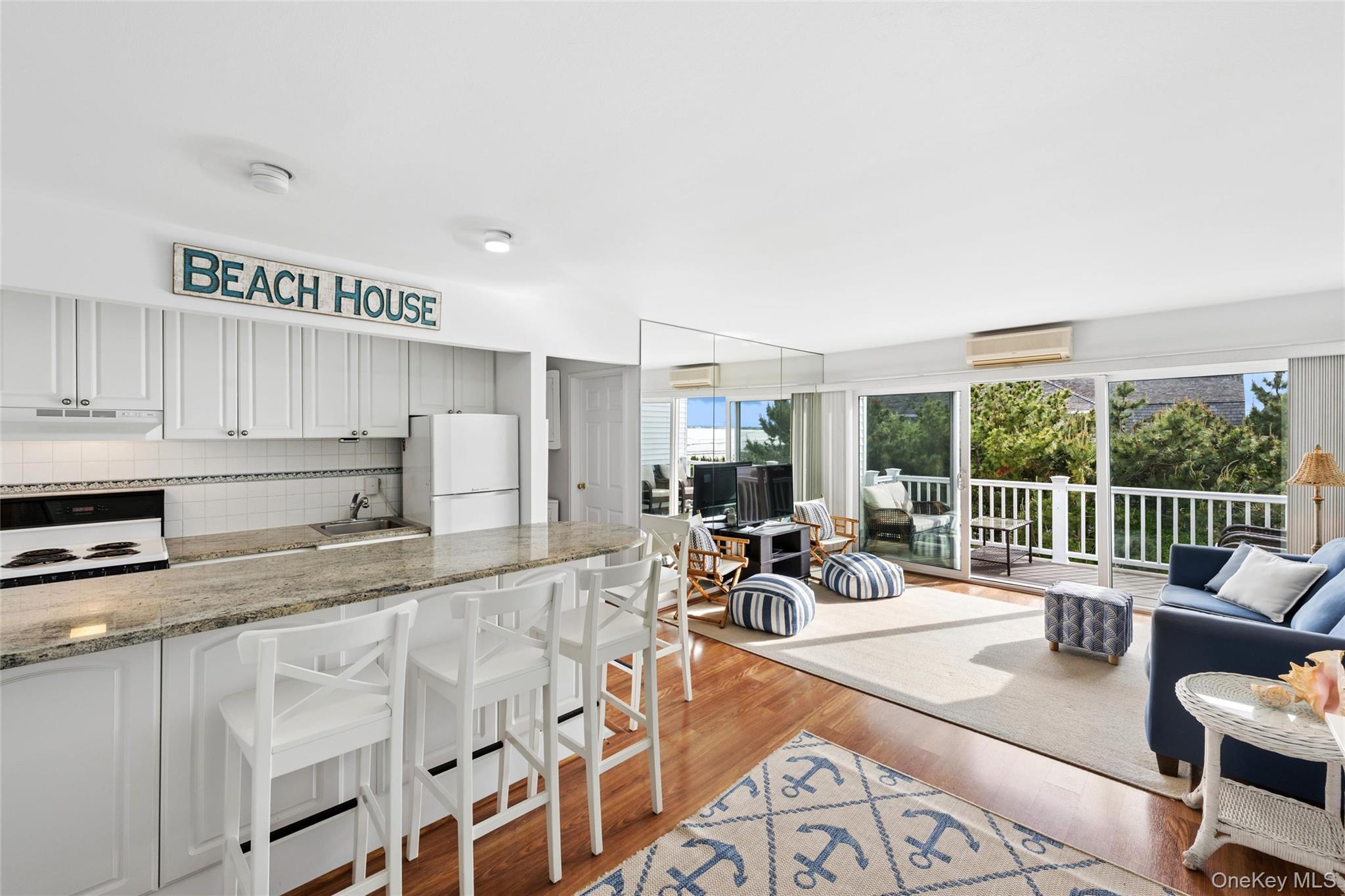 281 Dune Road, Unit 17B photo 5