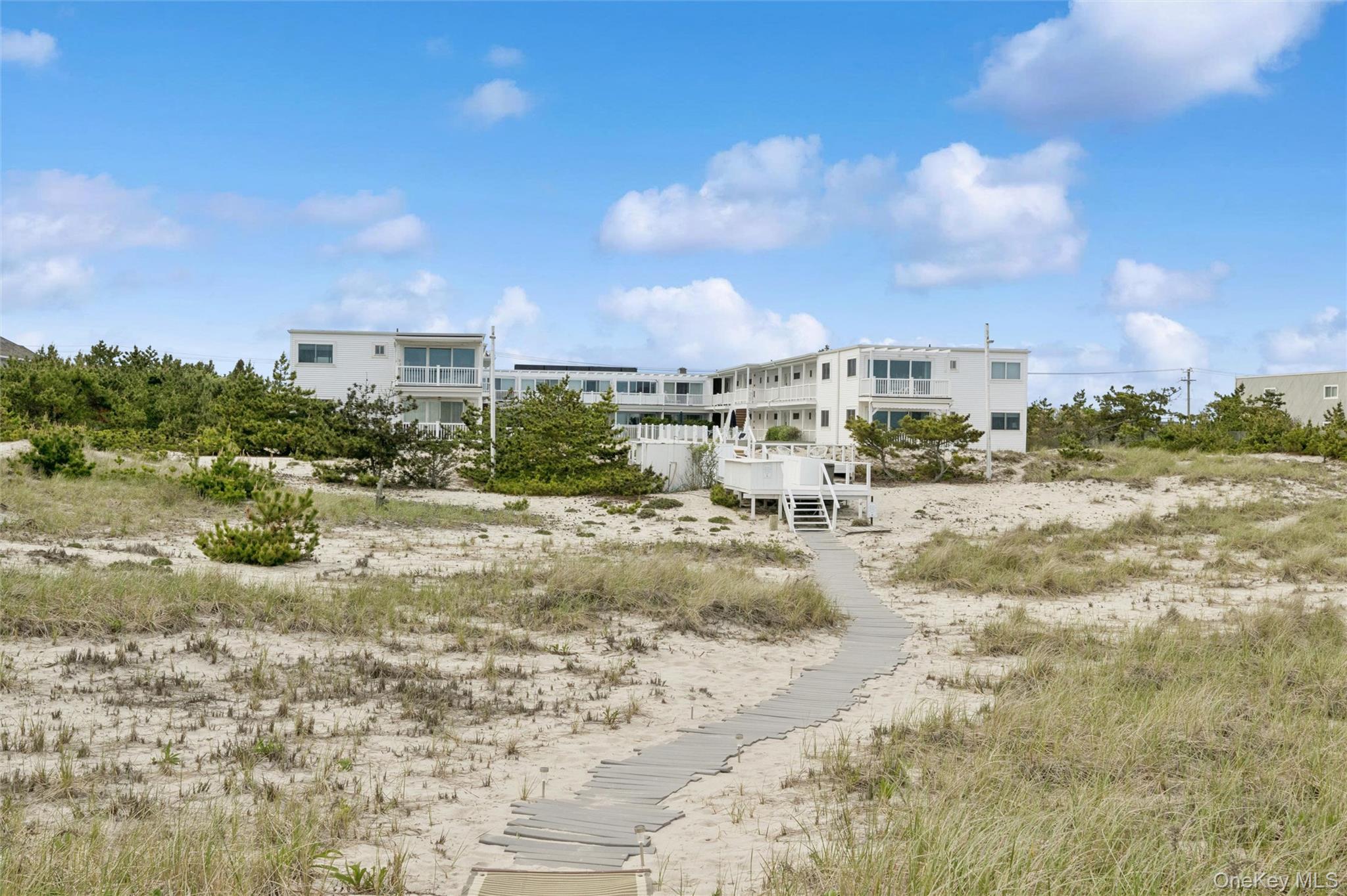 281 Dune Road, Unit 17B photo 6