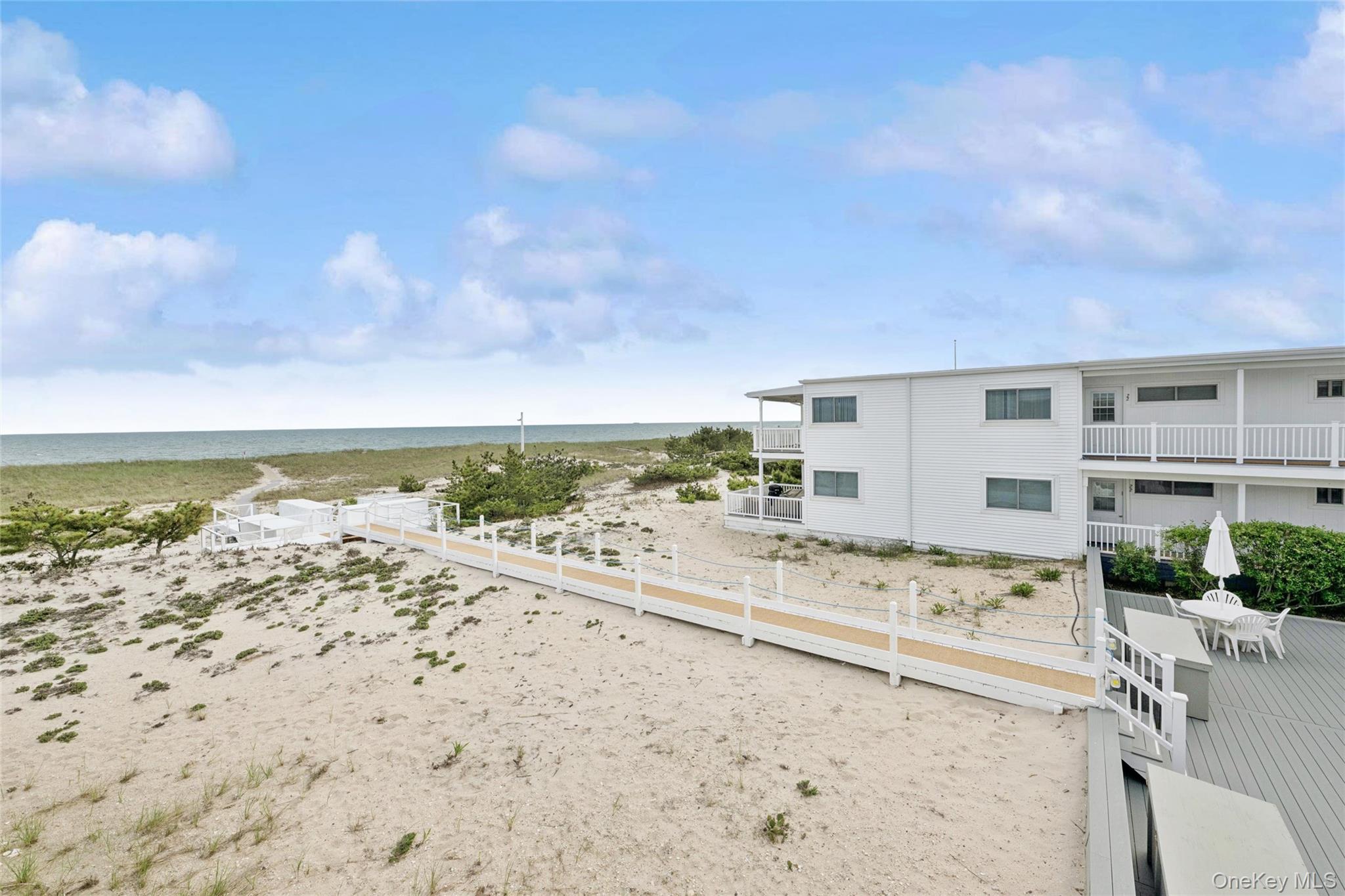 281 Dune Road, Unit 17B photo 14