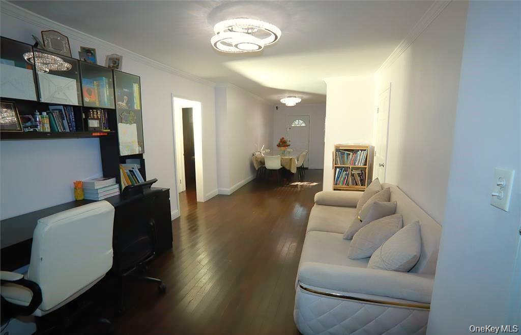 71-38 147th Street, Unit 27A photo 3