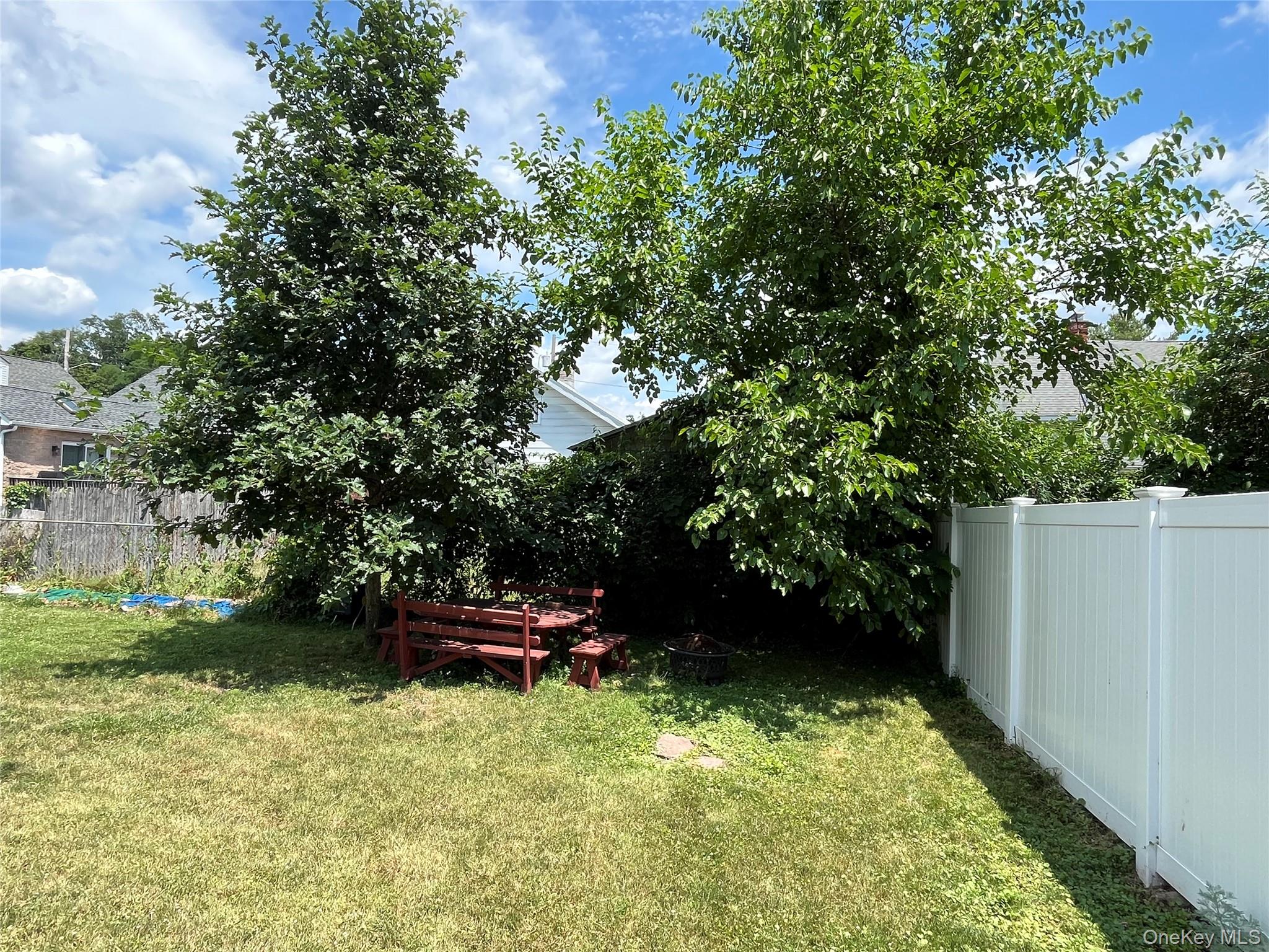 10 Vine Street – For Sale photo 5
