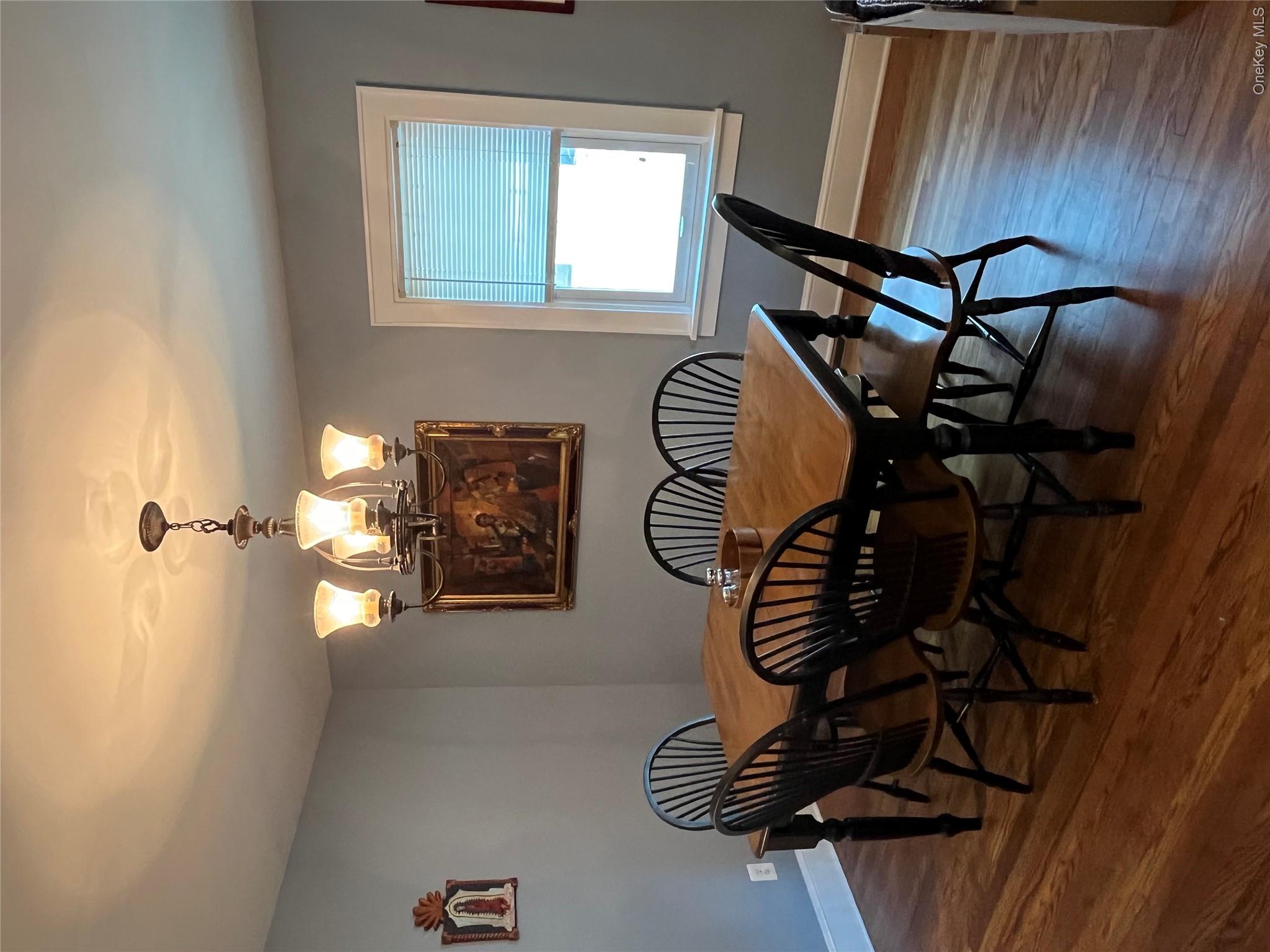 10 Vine Street – For Sale photo 9