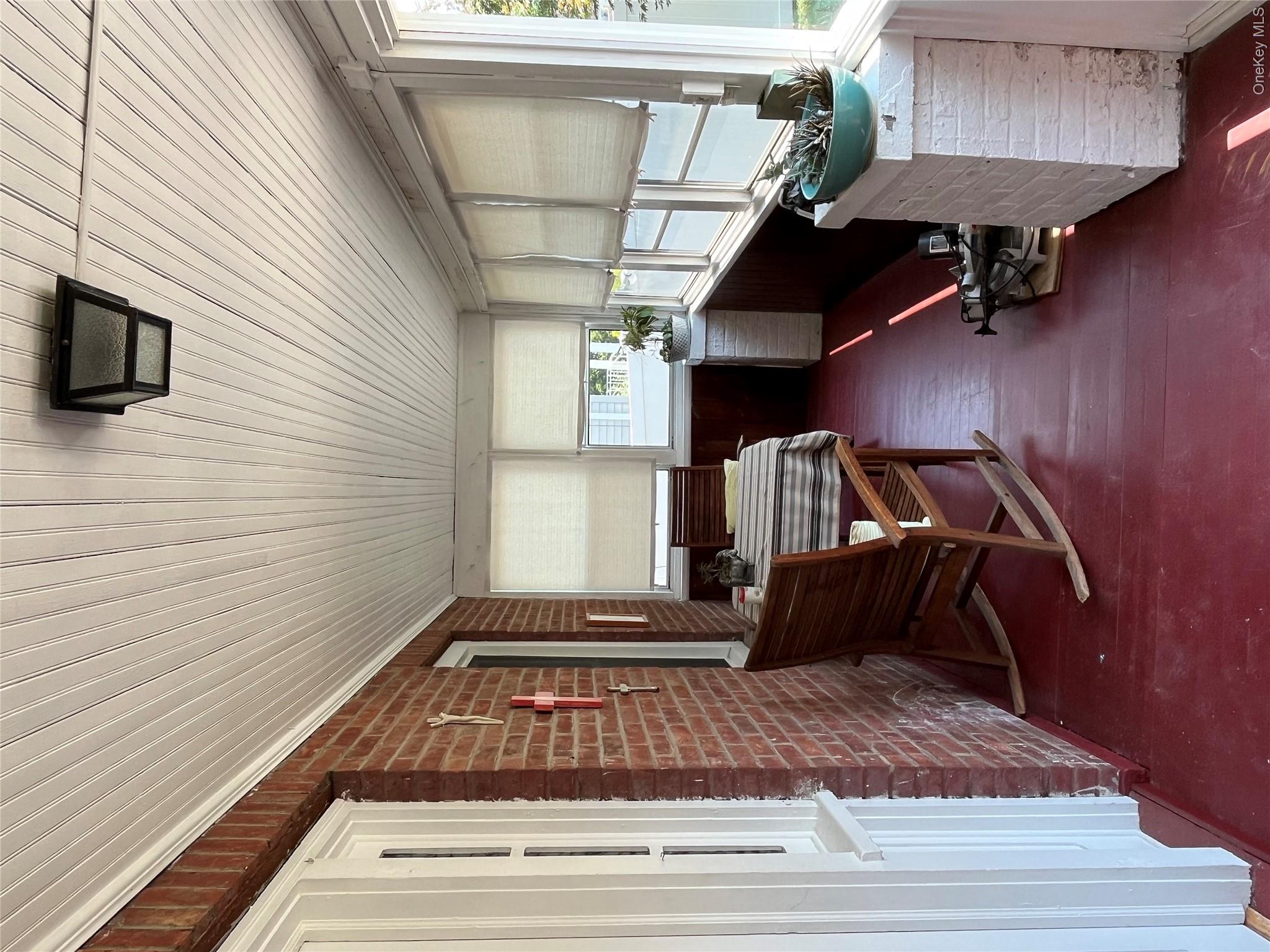 10 Vine Street – For Sale photo 21