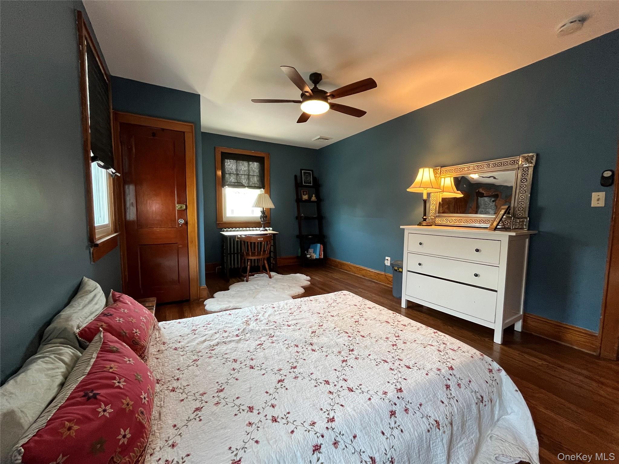 10 Vine Street – For Sale photo 14