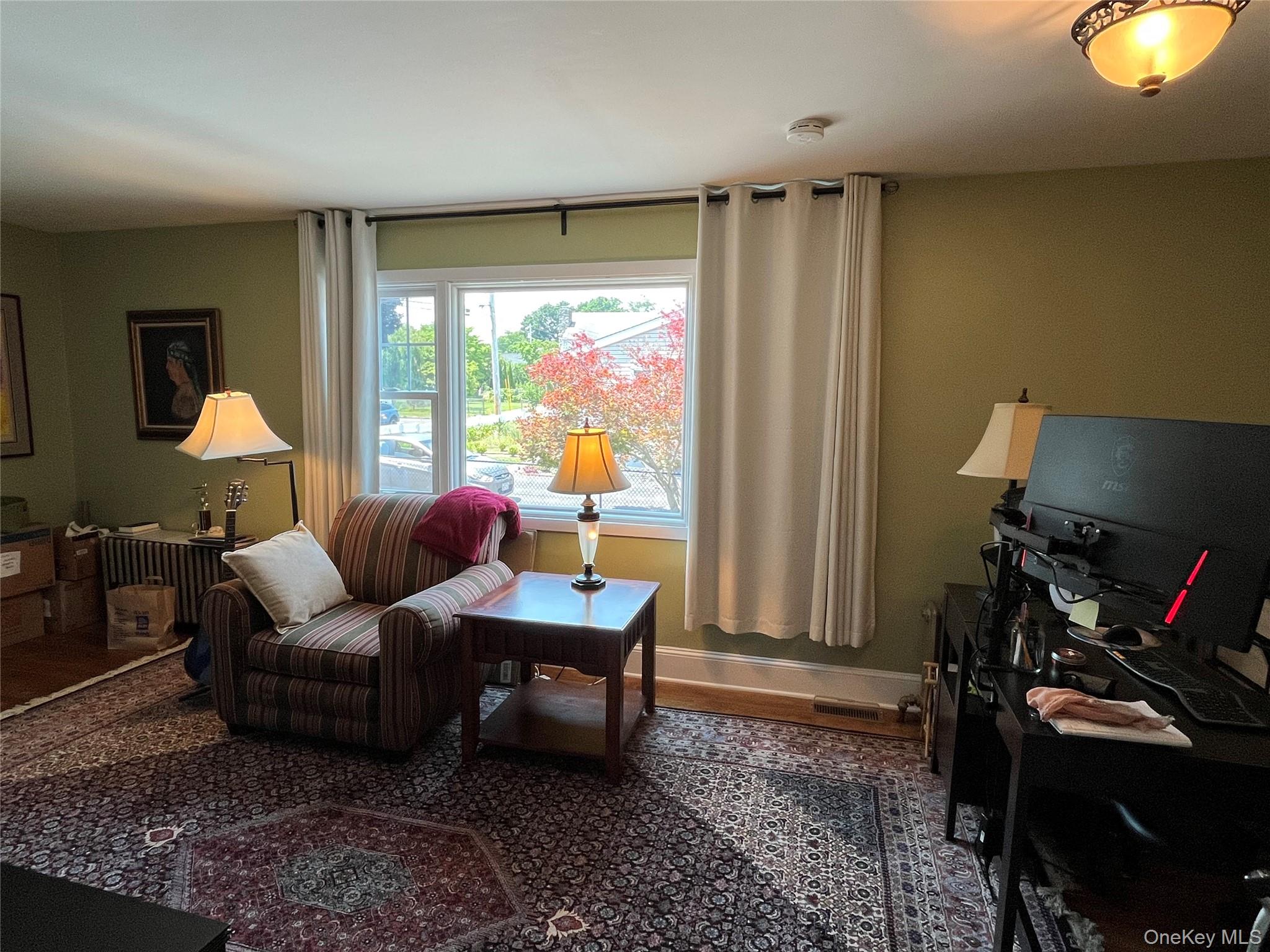 10 Vine Street – For Sale photo 10