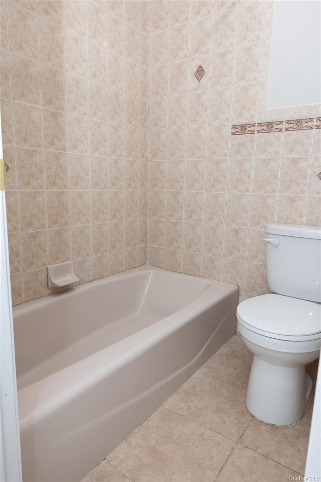 4 Rita Avenue, Unit B photo 19