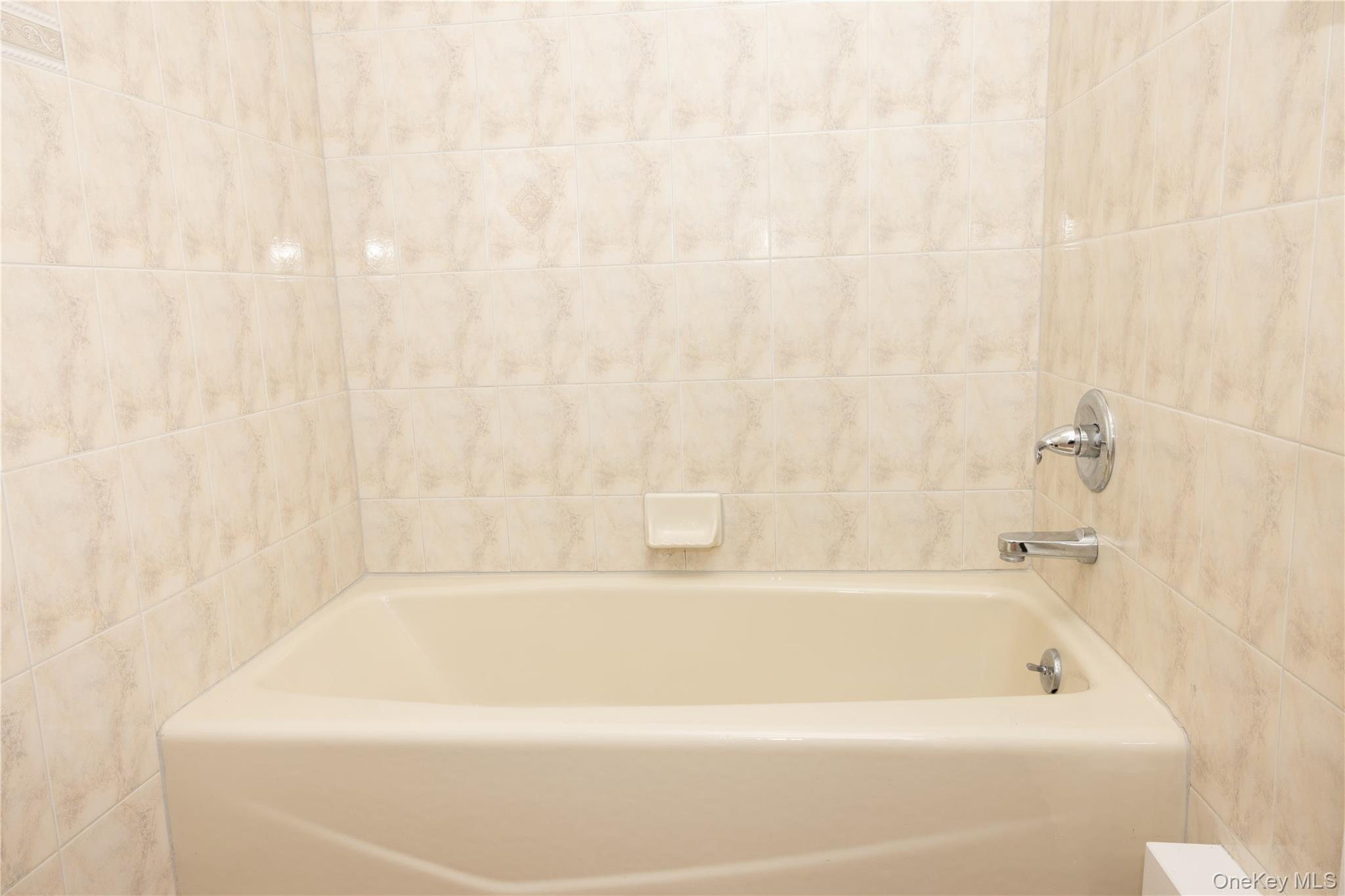 4 Rita Avenue, Unit B photo 16