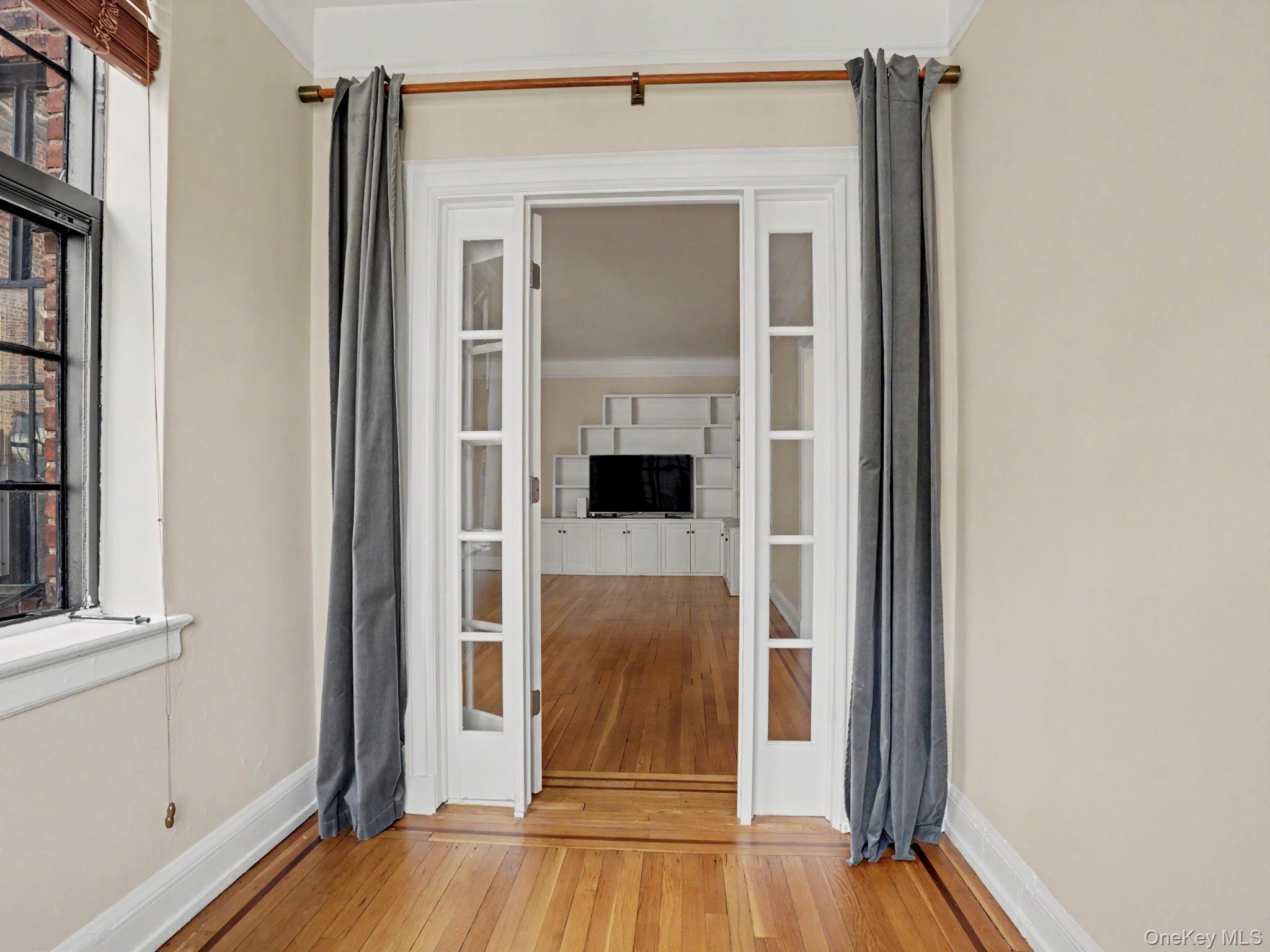 2 Westchester Avenue, Unit 4J photo 4