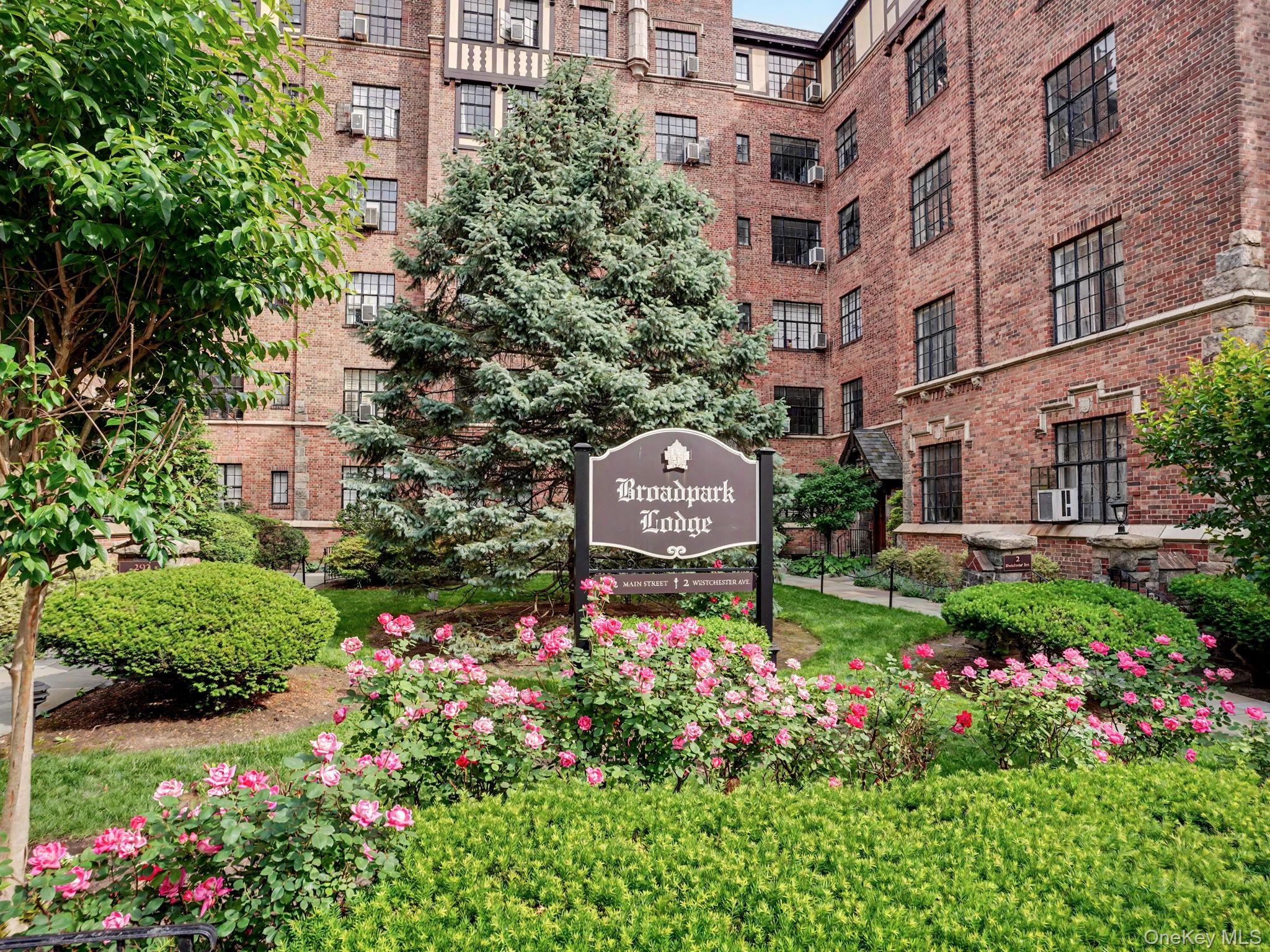 2 Westchester Avenue, Unit 4J