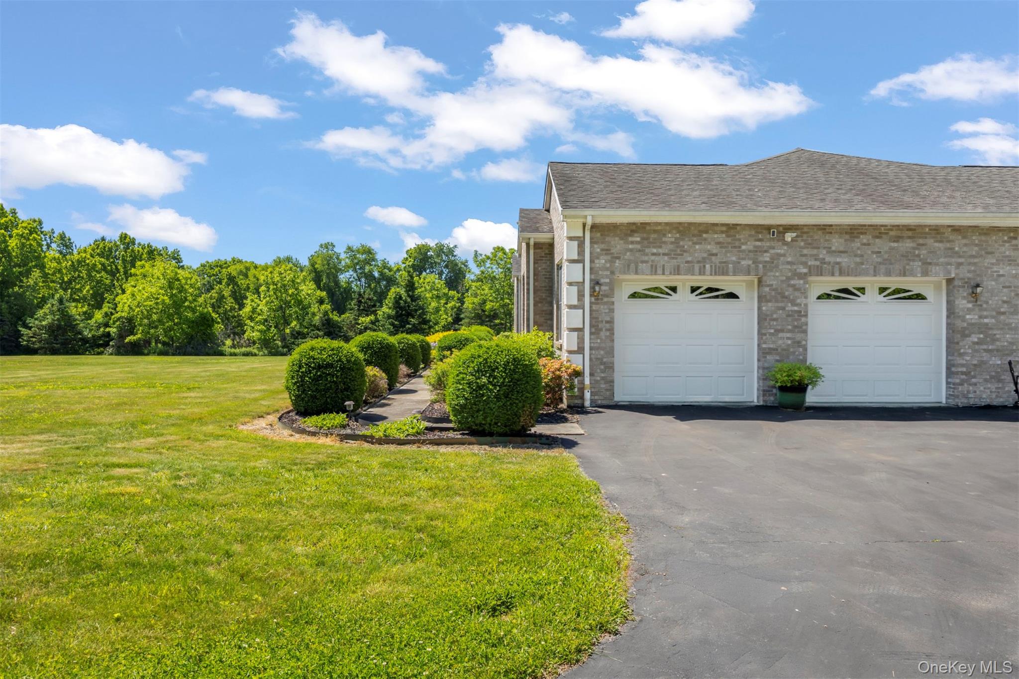 41 Flint Road – For Sale photo 4