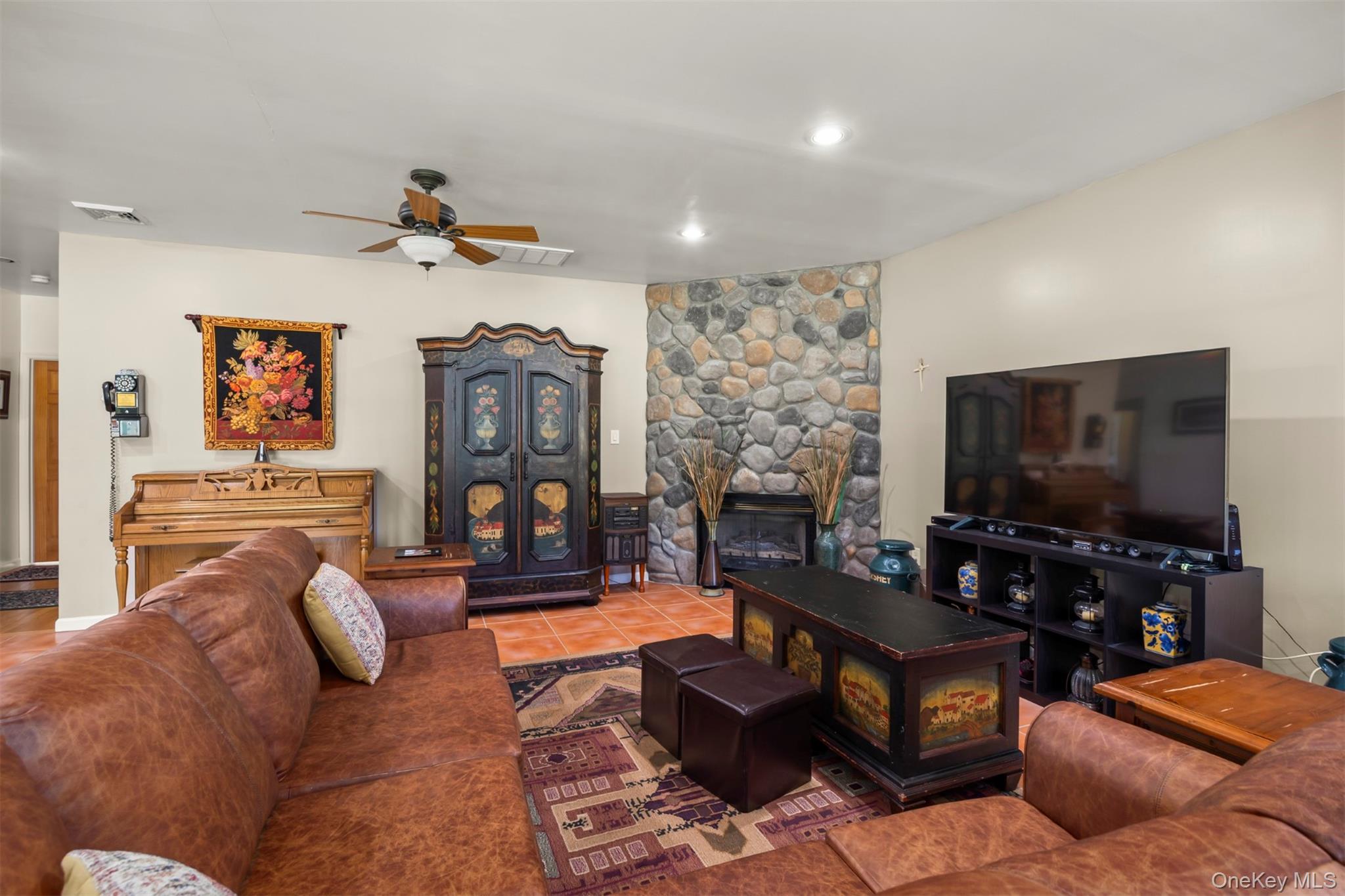 41 Flint Road – For Sale photo 10