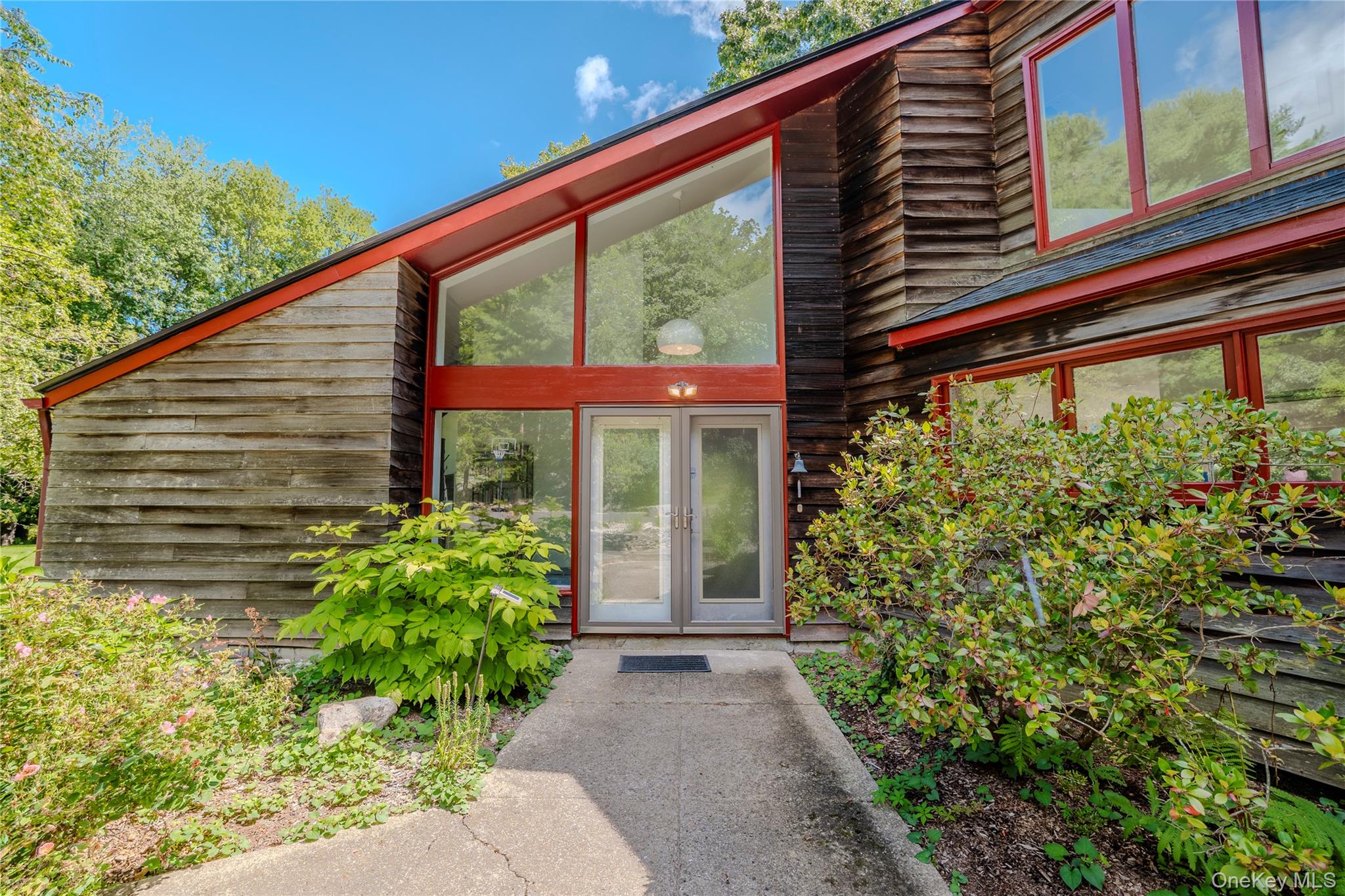 215 Lane Gate Road – For Sale photo 2