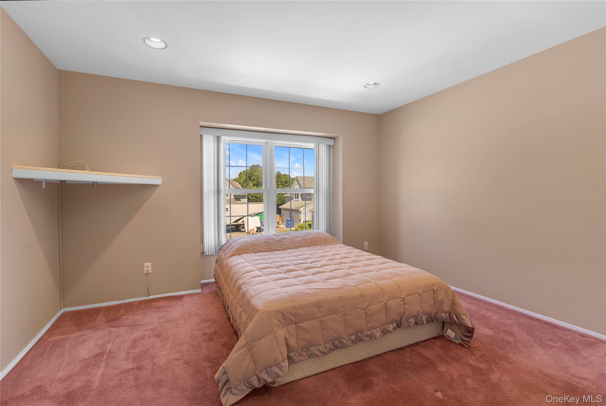 38 Lakebridge Drive S – For Sale photo 24