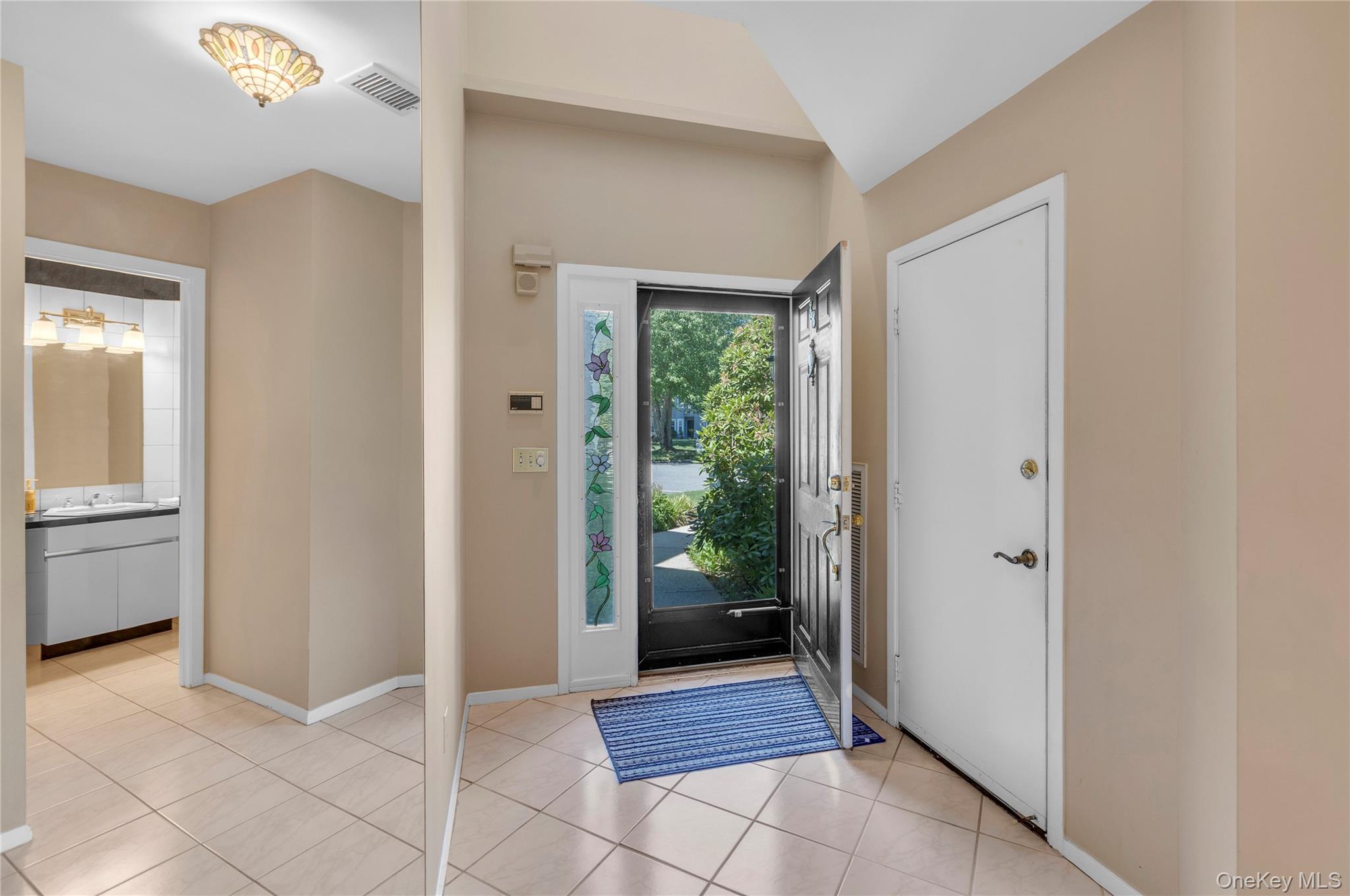 38 Lakebridge Drive S – For Sale photo 5