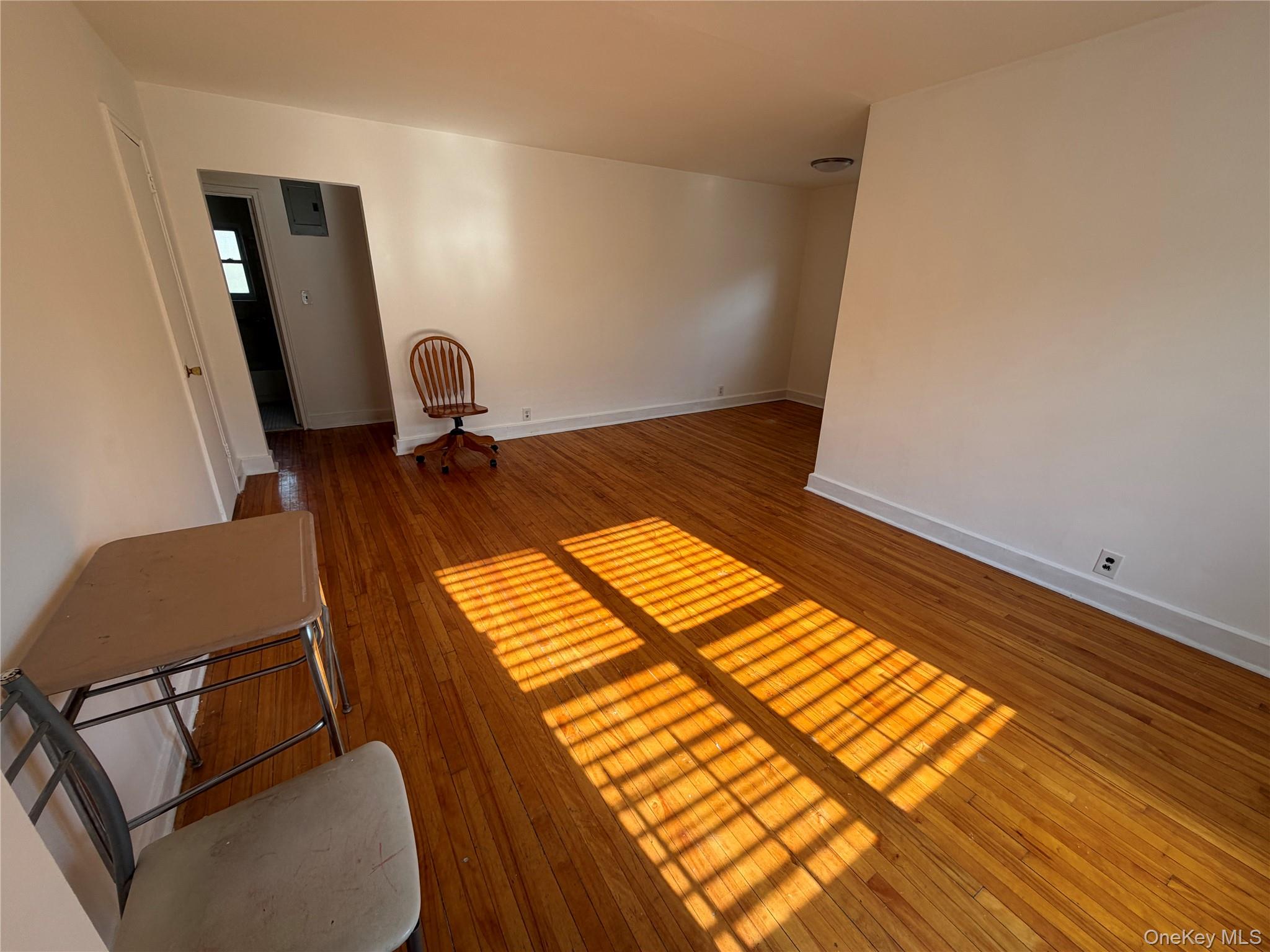 196-61 69th Avenue, Unit 1 photo 2