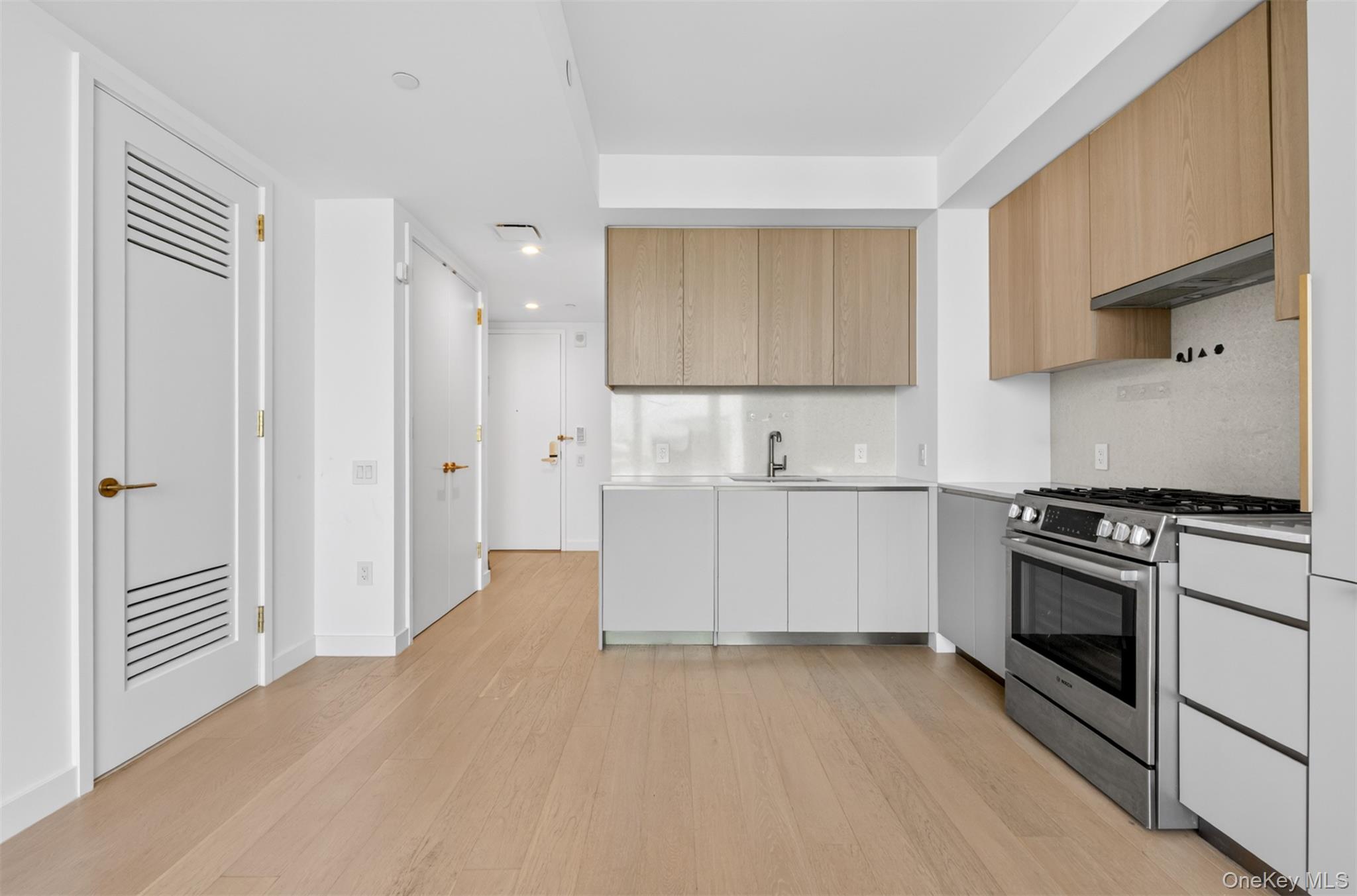 3 Court Square, Unit 5005 photo 8