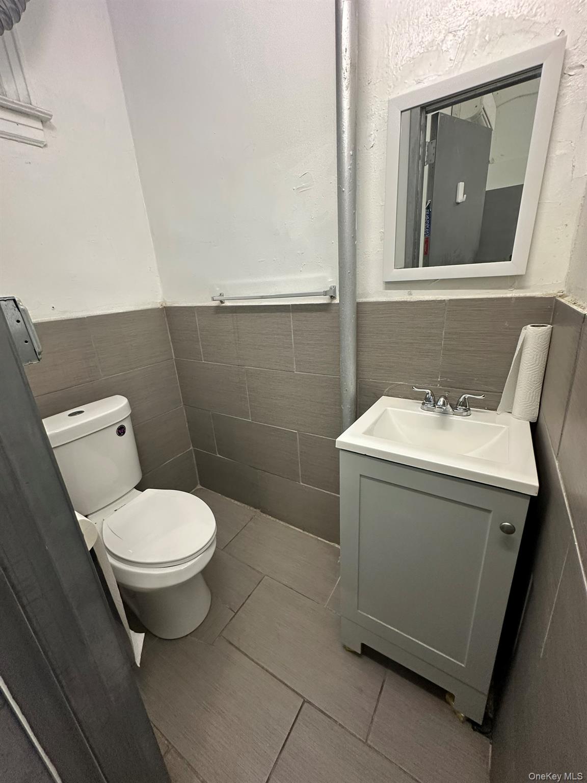 47-20 48th Avenue – For Rent photo 2