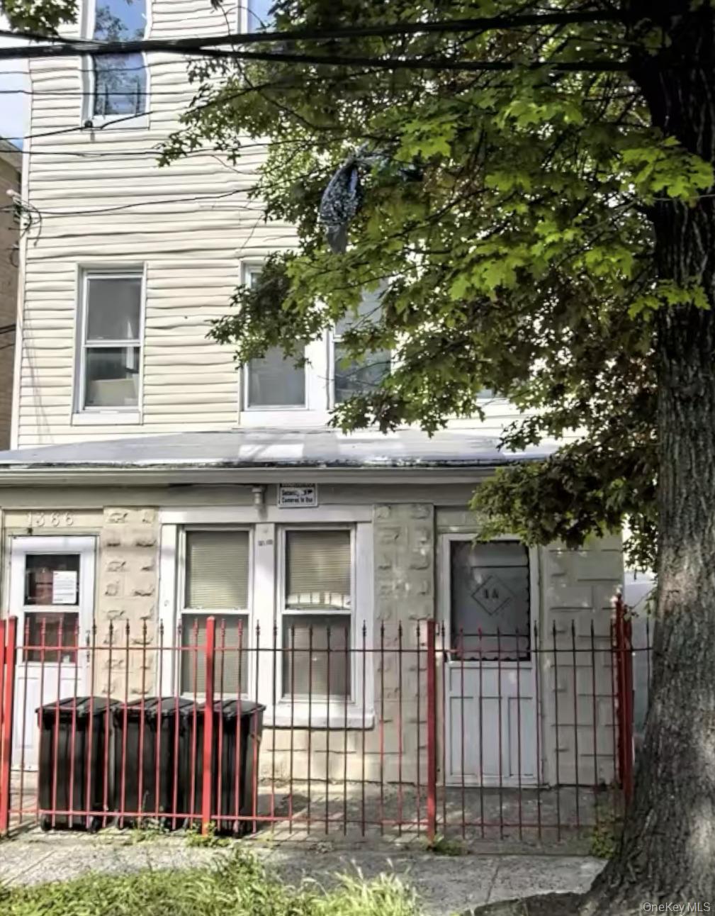 1366 Balcom Avenue, Unit 1A