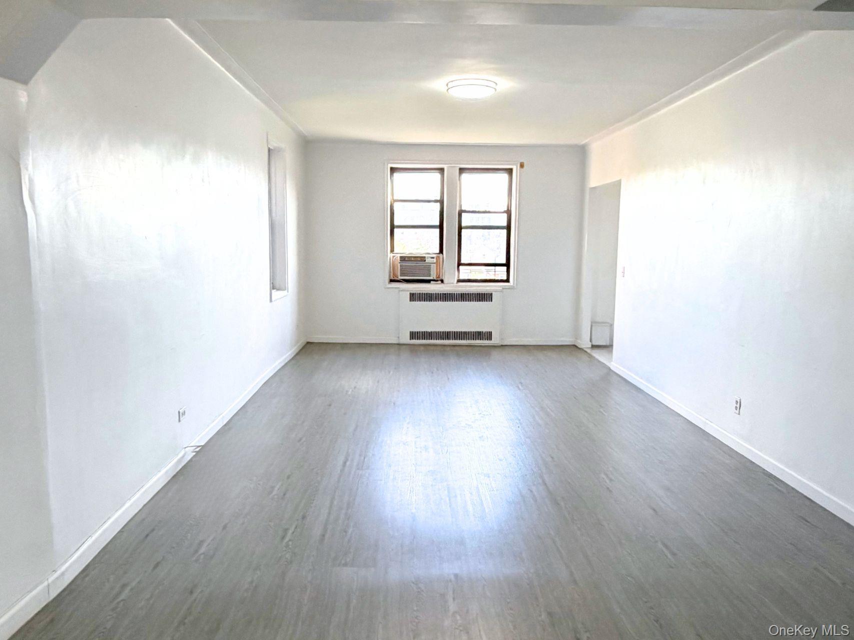4035 Ithaca Street, Unit 4G photo 3