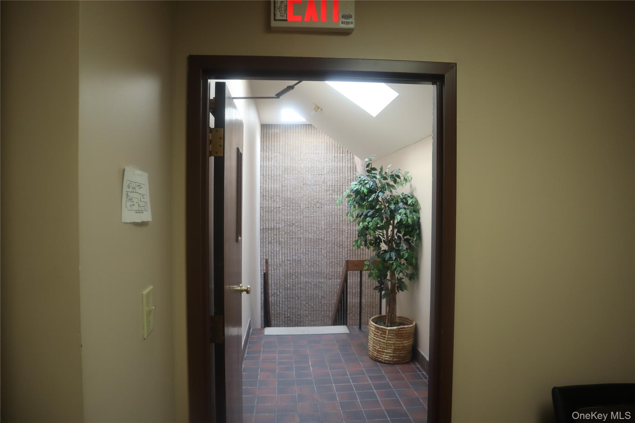 156 Orange Avenue – For Rent photo 4