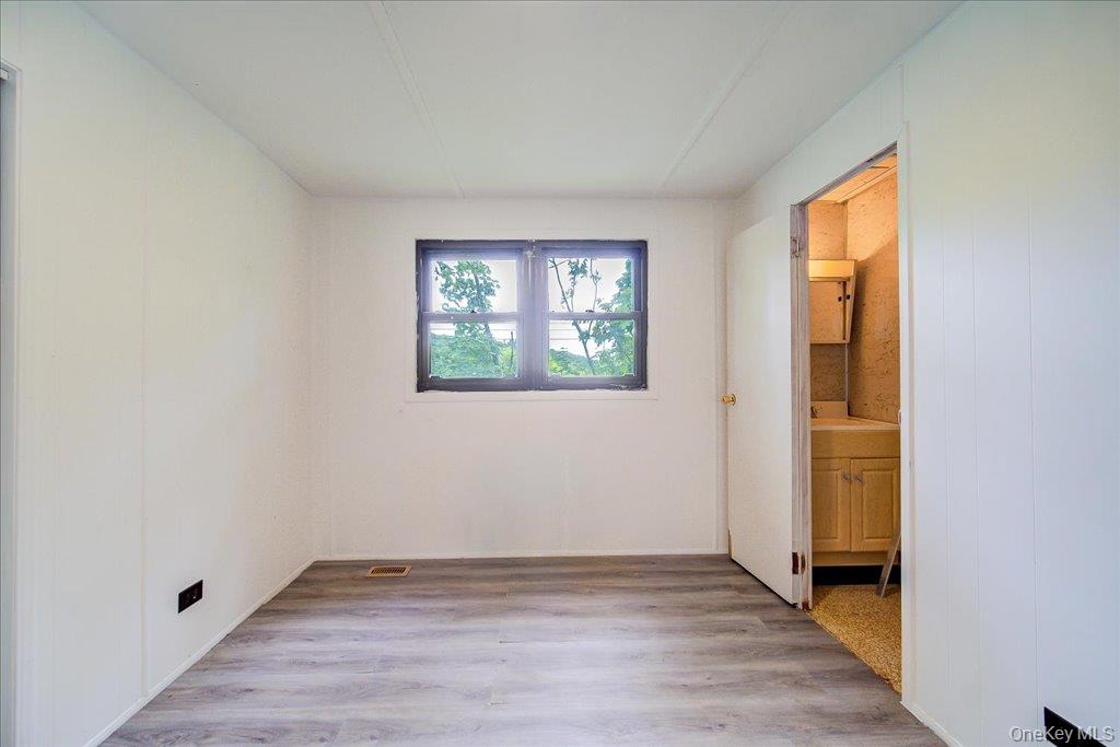 99 Moore Street – For Sale photo 33