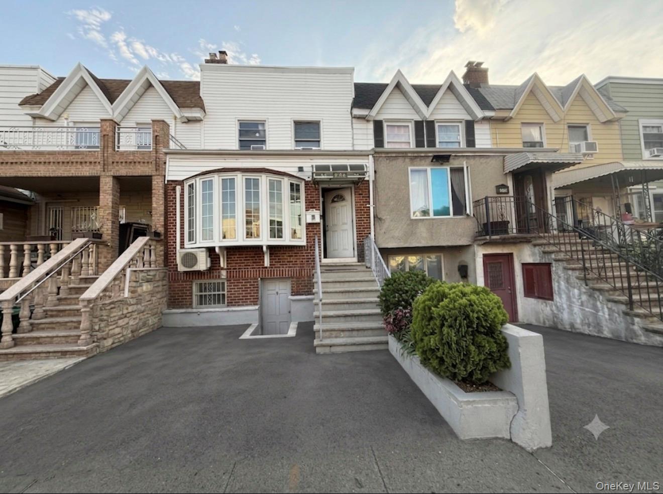 234 Dahill Road – For Sale